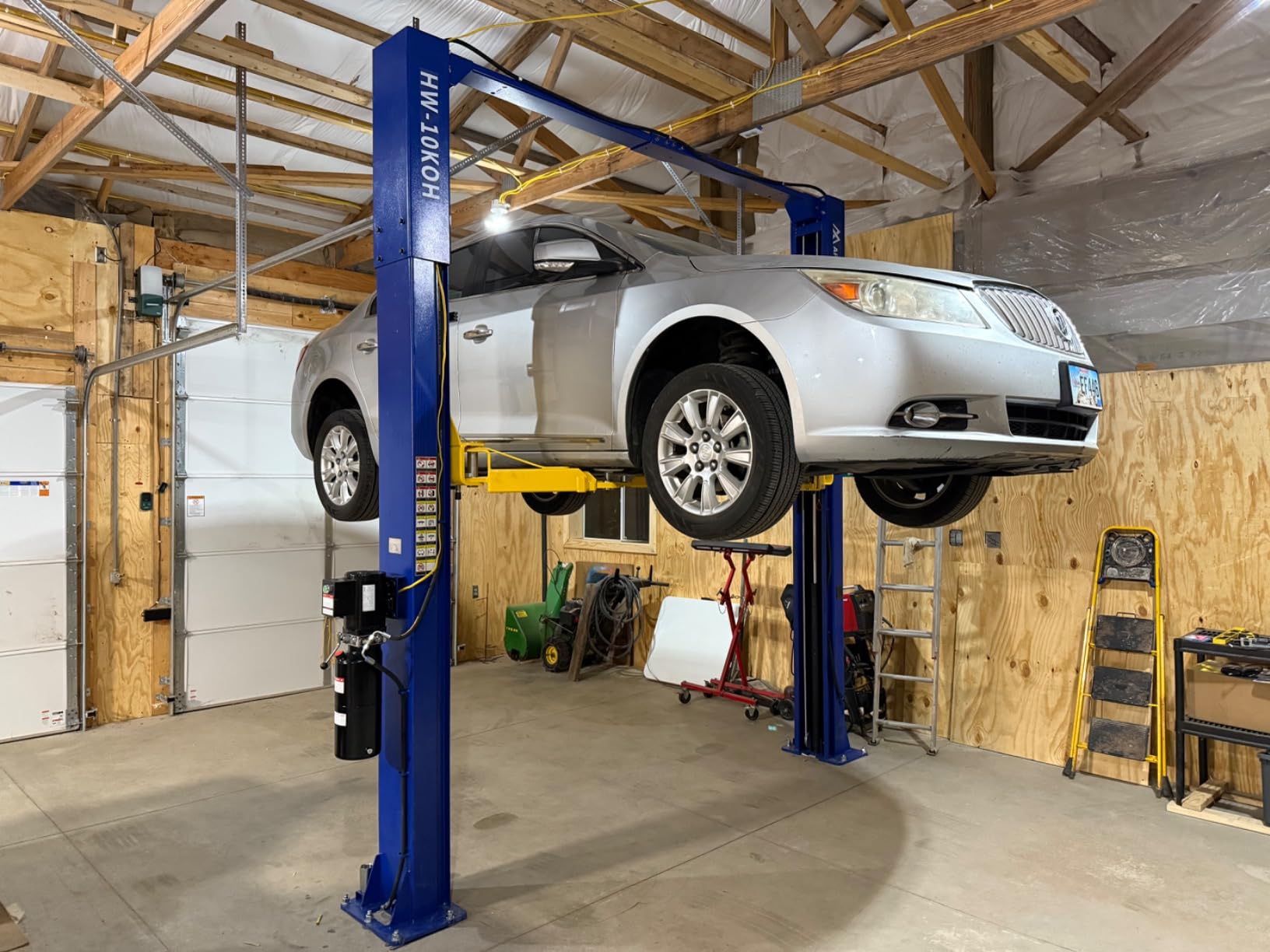 APlusLift HW-10KOH-A 10000LB Two Post Overhead Car Lift 3 Year Warranty customer photo 1
