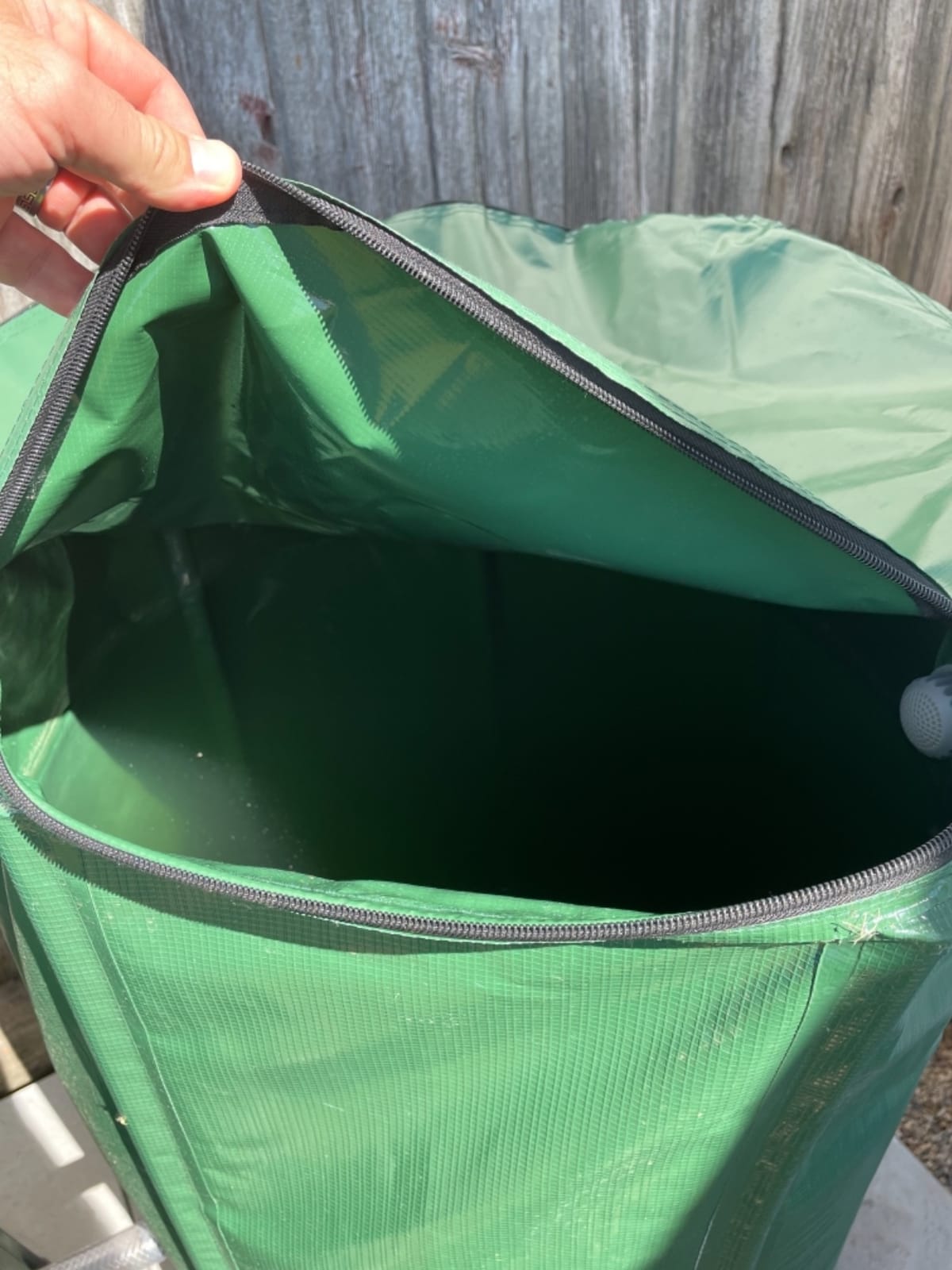 Goplus 60 Gallon Collapsible Rain Barrel, Portable Rain Barrels to Collect Rainwater from Gutter, Rainwater Collection System, Water Storage Tank Catcher Container with Filter Spigot customer photo 2
