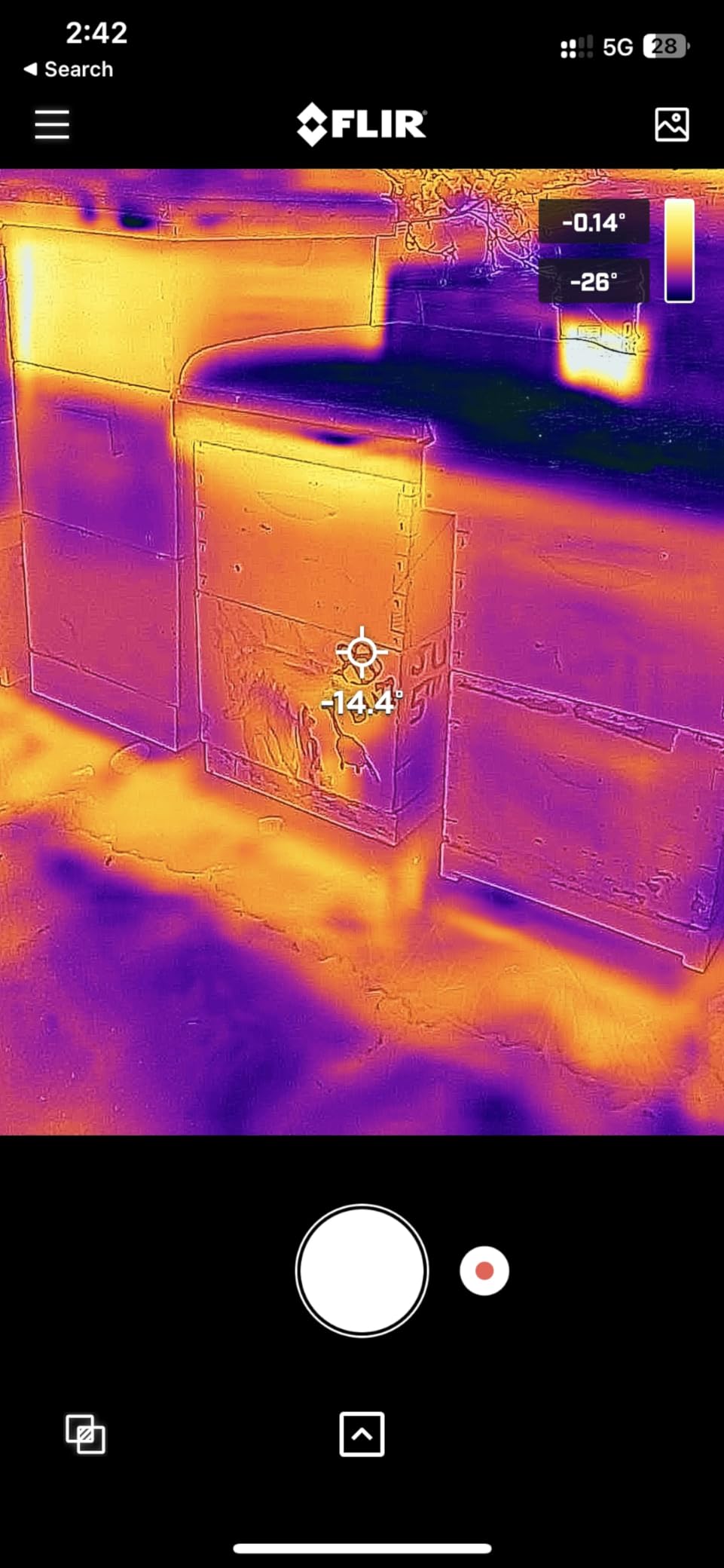 FLIR ONE Pro LT - High resolution Thermal Imaging Camera for iOS Smartphones (iPhone w/Lightning Port Only) customer photo 1