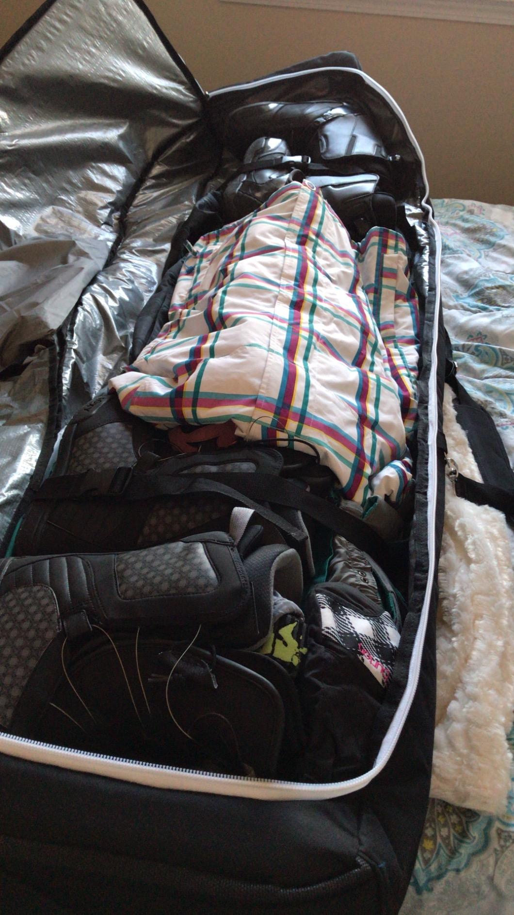 Athletico Conquest Padded Snowboard Bag With Wheels - Travel Bag for Single Snowboard and Snowboard Boots customer photo 1