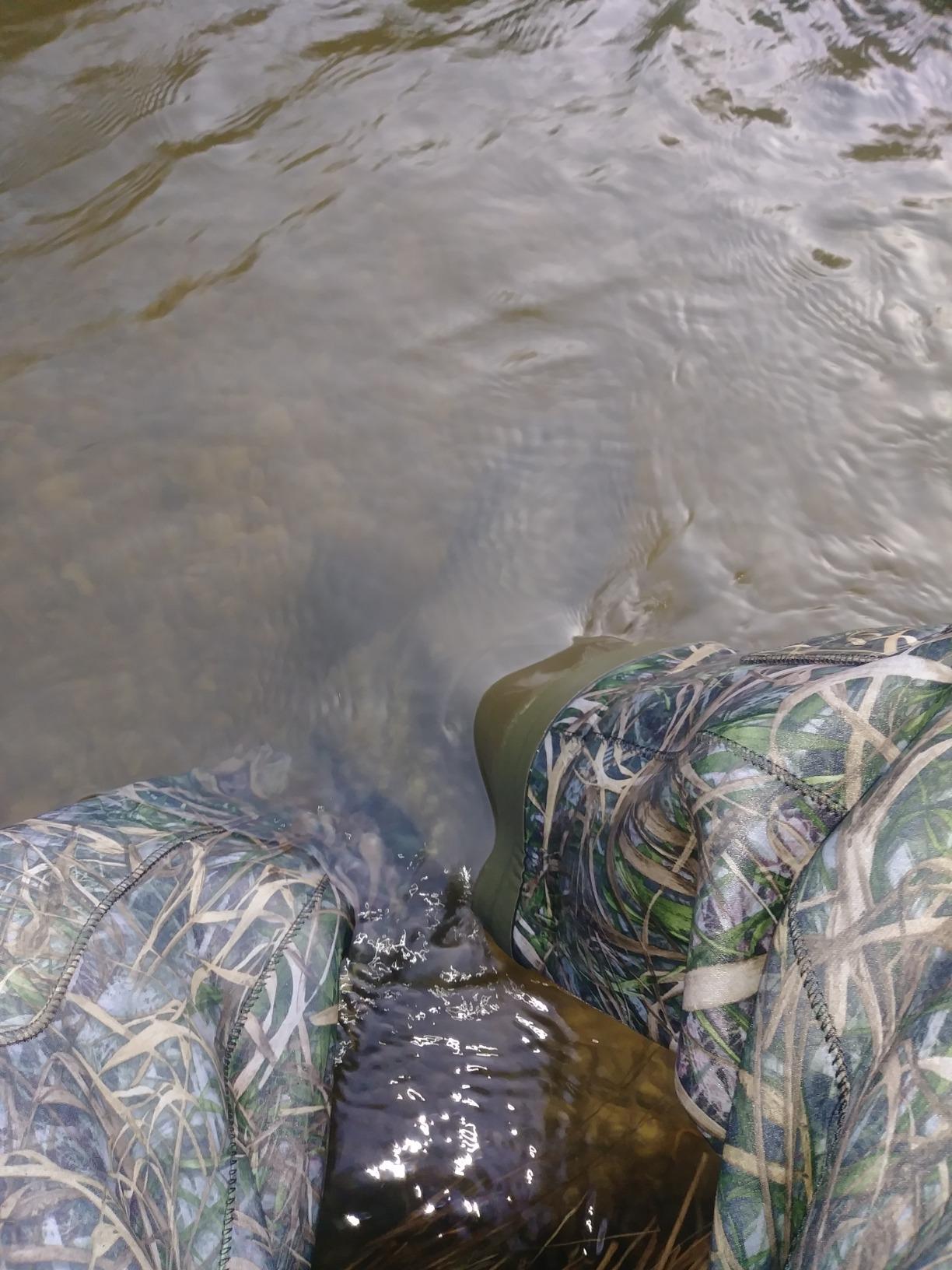 Foxelli Chest Waders, Waterproof 4mm Neoprene Hunting & Fishing Waders for Men & Women with Boots customer photo 1
