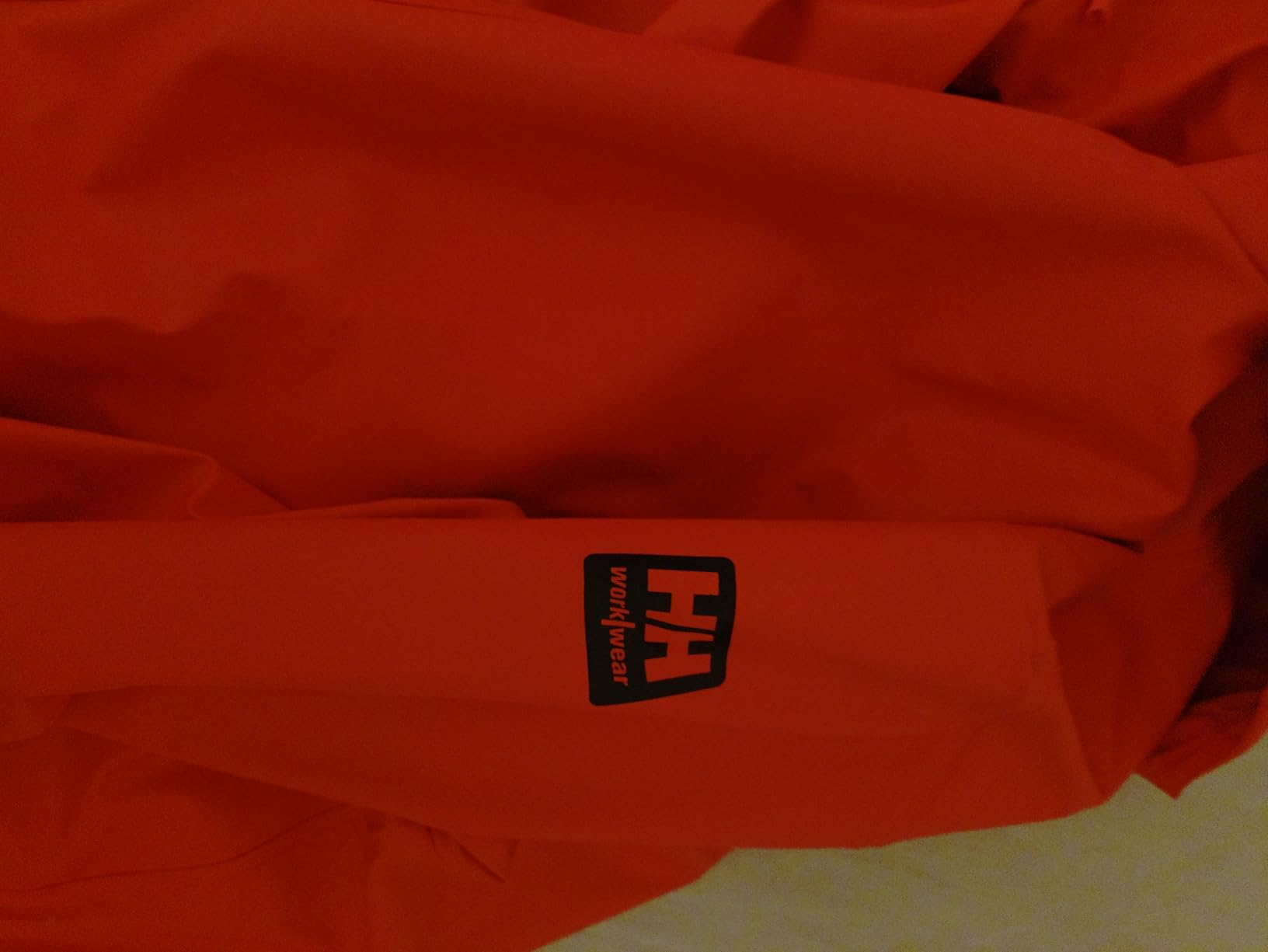 Helly Hansen Gale Men's Rain Jacket, Waterproof, Stretch Fit, Hiking Jacket | Stays Dry in Rain, Adjustable Hood & Neoprene Cuffs, Packable Rain Layer, Napoleon Pocket with Headphone Port, Phthalate-Free customer photo 1