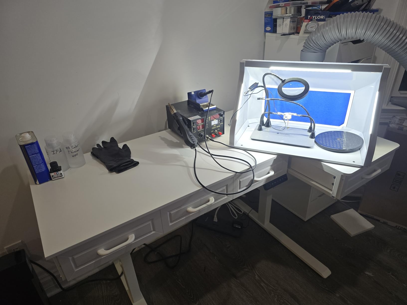 Airbrush Spray Booth with LED Lights, Turntable for Model Painting customer photo 2