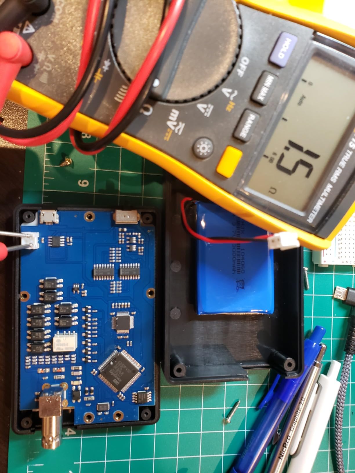 ADS5012h Handheld Digital Portable Oscilloscope Mini Storage Oscilloscope Kit with 100MHz Bandwidth 500MS/s Sampling Rate 2.4'' TFT LCD Display customer photo 2