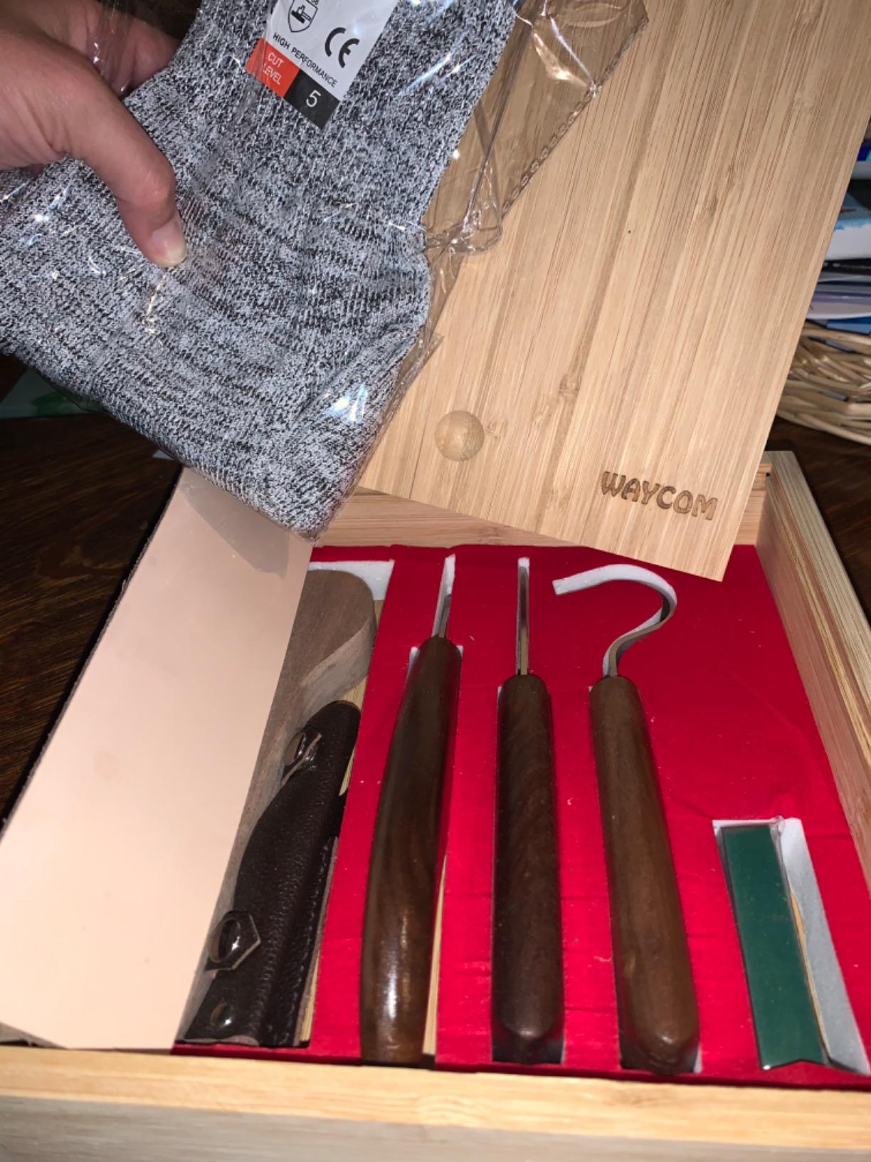 WAYCOM 12pcs Wood Whittling Kit Wood Carving Tools Set Hook Carving Knife,Detail Wood Knife,Whittling Knife Cut Resistant Gloves Leather Sheath And Bamboo Present Box For Spoon,Bowl,Cup customer photo 1