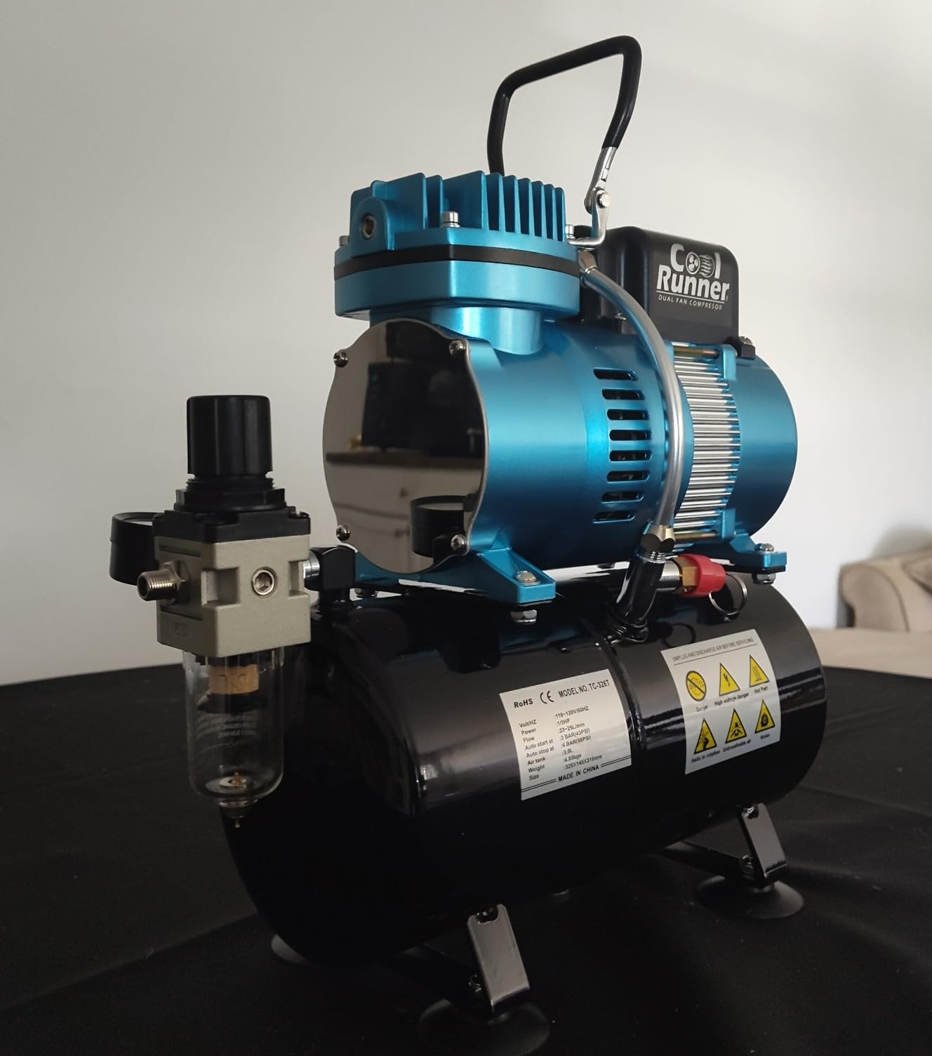 Master Airbrush 1/5 HP Cool Runner II Dual Fan Tank Air Compressor Kit customer photo 1