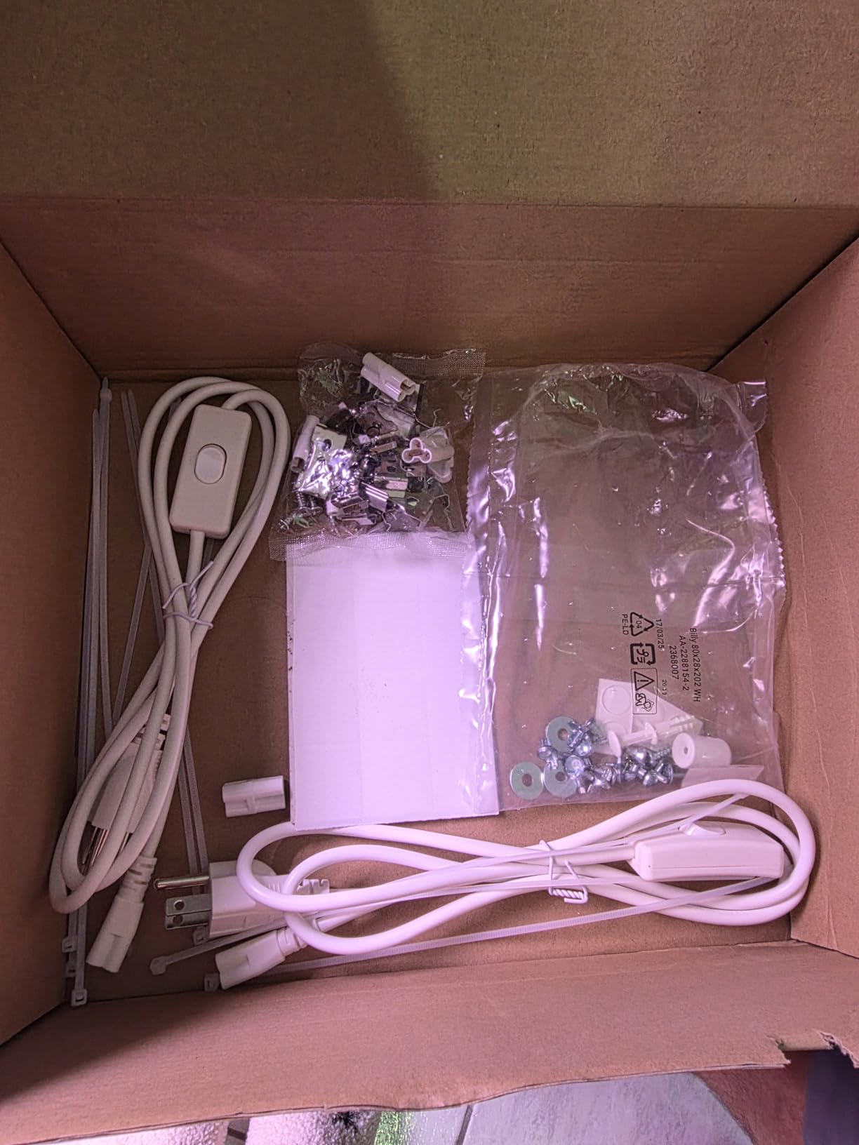 Barrina 4FT T8 Plant Grow Light, 42W Full Spectrum LED Growing Lamp, 6 Pack customer photo 2