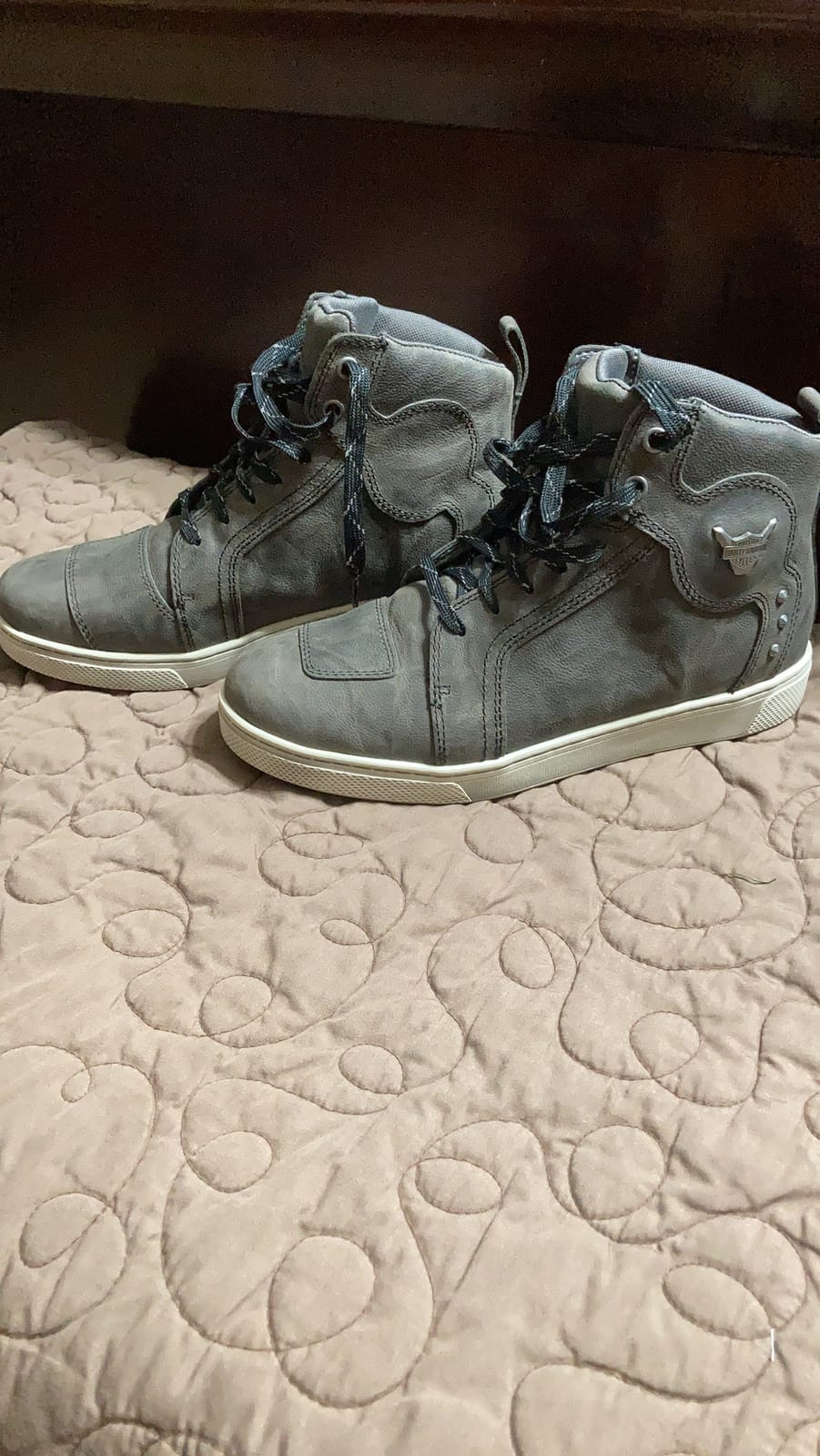 Women's Bateman 4 customer photo 1