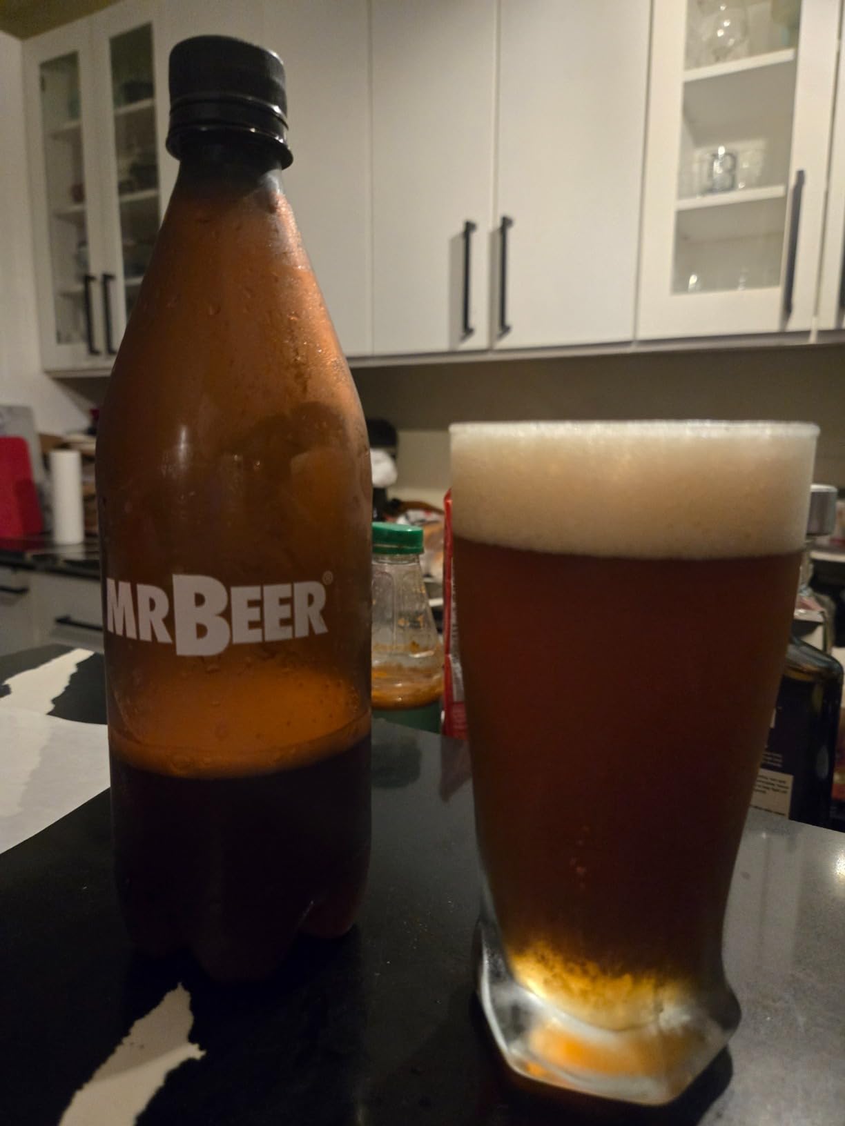 Mr. Beer - Craft Beer Making Kit 4 Gallon Complete DIY Home Brew Set Everything Included, Bottles, Refills Brew in 30 Minutes customer photo 2