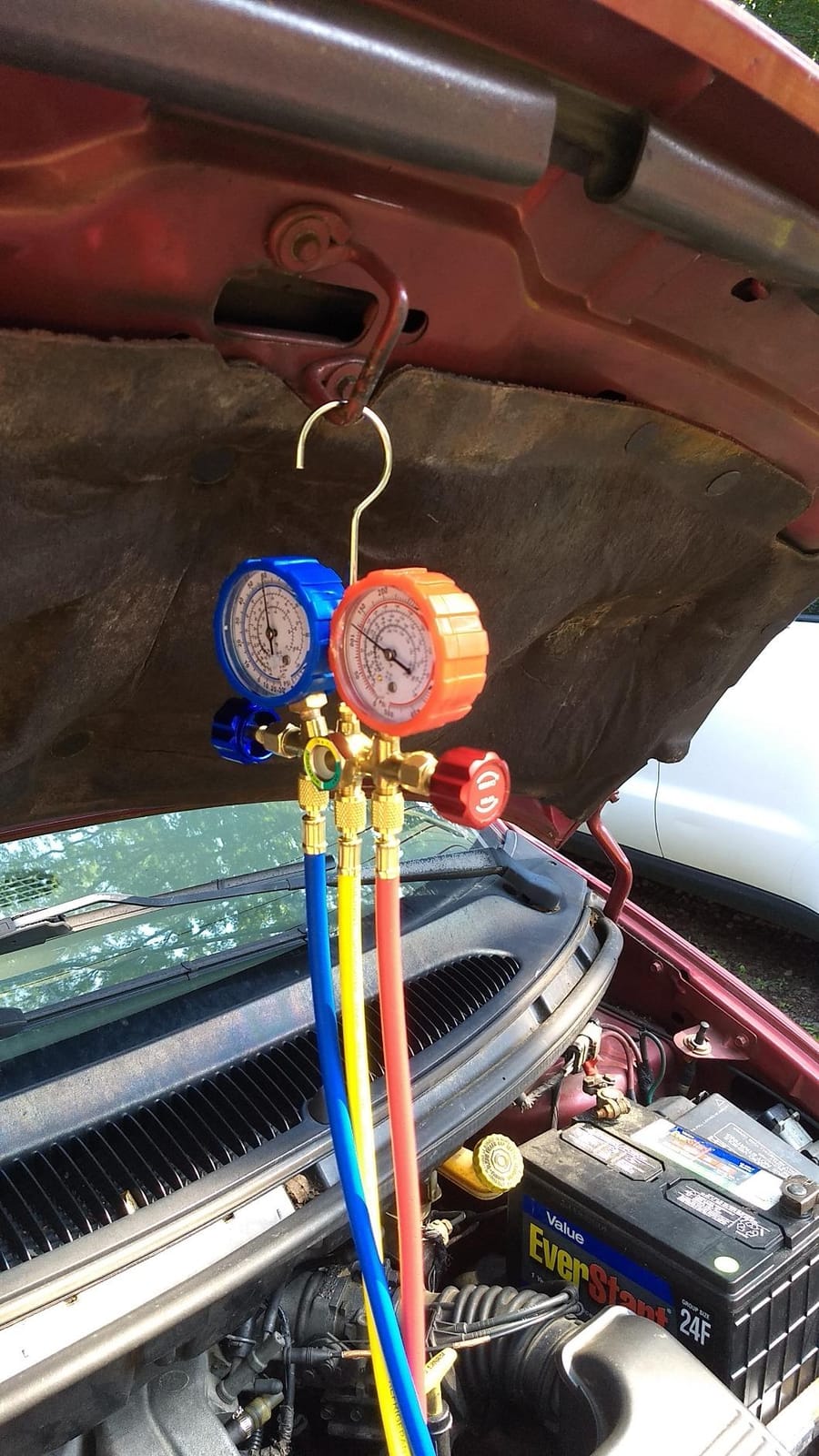 UPGRATED Version 4 Way A/C Manifold Gauge Set Fits R134A R410A R404A R22 Refrigerants with 5FT Hose, 3 Acme Tank Adapters, Adjustable Couplers and Can Tap customer photo 1