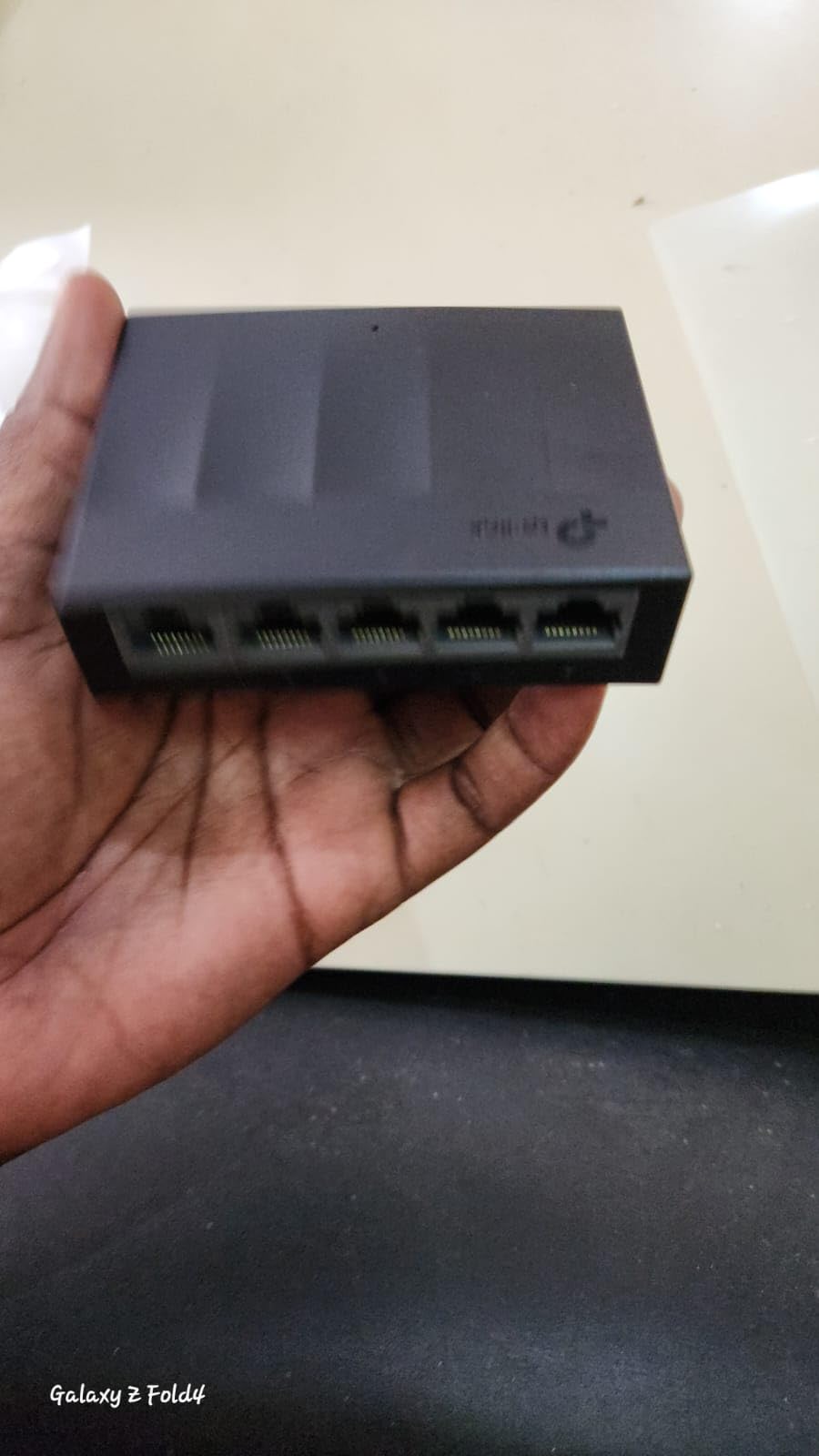 TP-Link LS1005G, Litewave 5 Port Gigabit Ethernet Unmanaged Switch customer photo 2