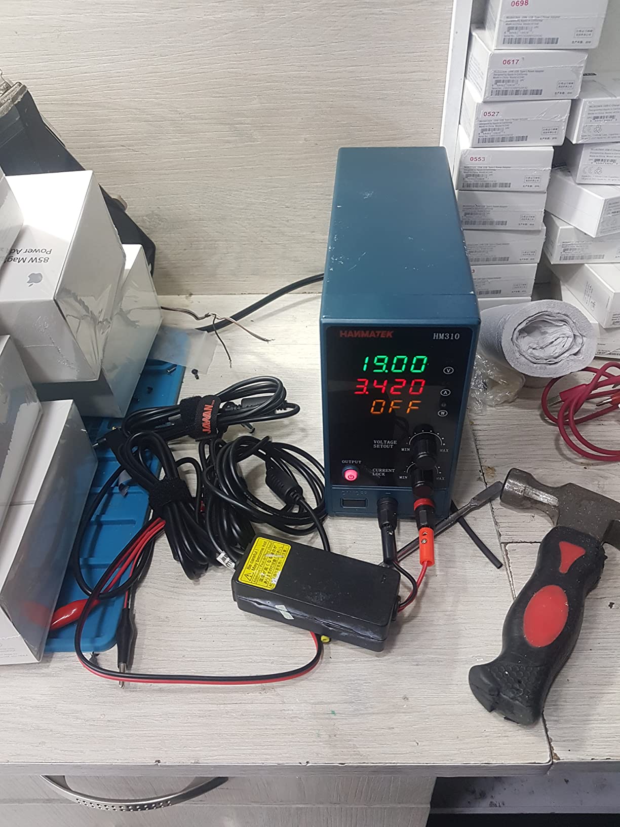 Adjustable DC Power Supply (0-30 V 0-10 A) with Output Enable/Disable Button HANMATEK HM310 Mini Variable Switching Digital Bench Power Supply with USB Charging customer photo 2