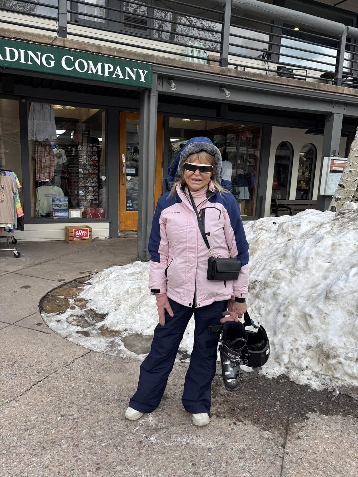 GEMYSE Women's Waterproof Ski Jacket Warm Winter Coat with Detachable Hood customer photo 2