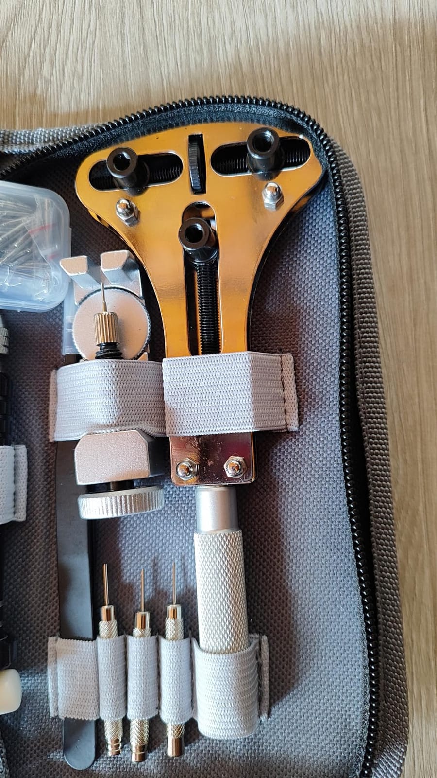 EasyTime Watch Repair Kit 149IN1: Watch Link Removal & Battery Replacement customer photo 2