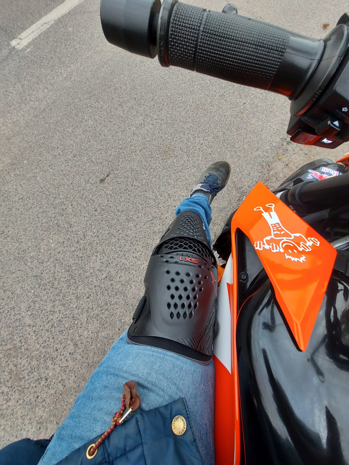 Alpinestars SX-1 V2 Adult Knee Protector, Lightweight Off-Road Knee Protection, CE-Certified customer photo 2