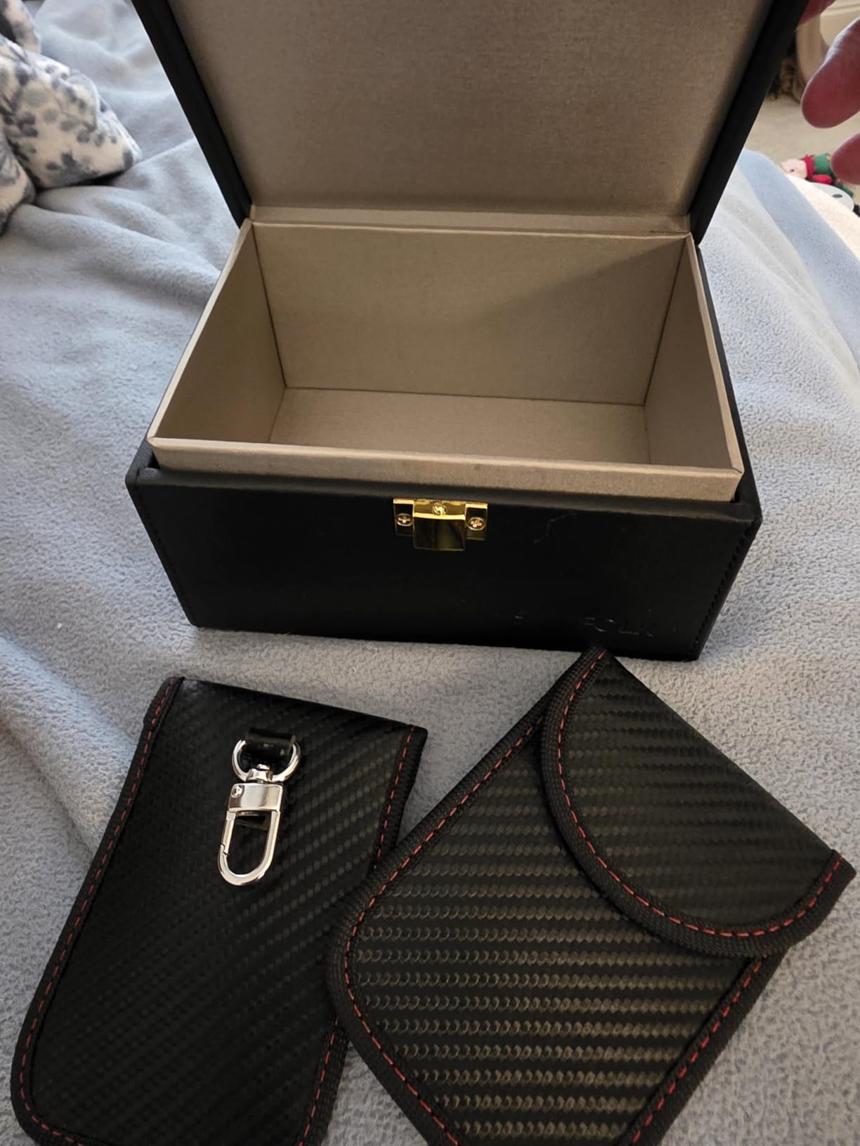 Samfolk Faraday Box with Faraday Bags for Car Keys, Car Key Signal Blocking Box, Keyless Entry Car Key Safe Protector Car Alarm Anti-Theft Shielding Cage customer photo 2