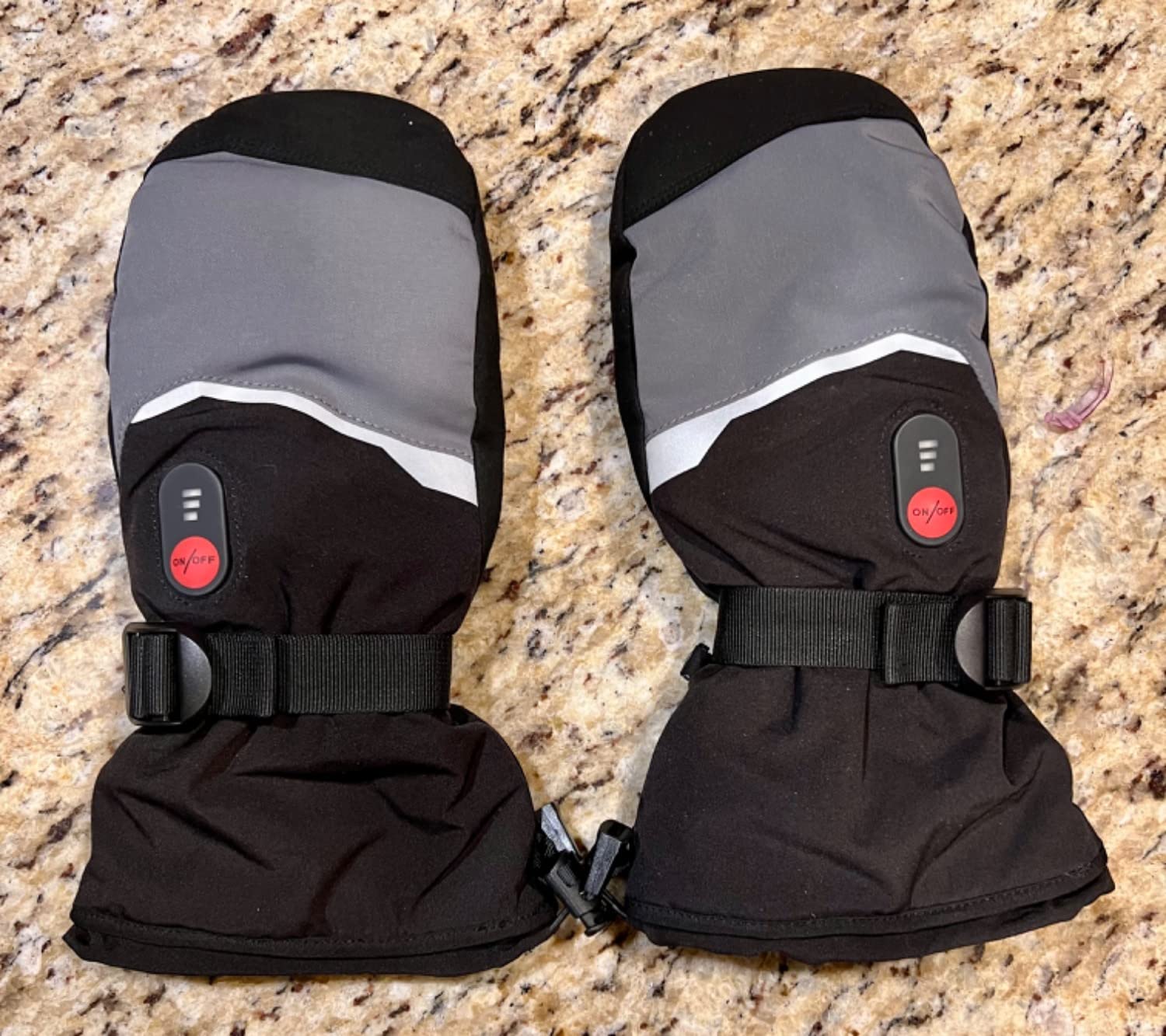SAVIOR HEAT Heated Mittens Battery Ski Gloves, Upgraded Electric Rechargeable Mitts for Skiing Camping Hiking Arthritis Hands Men Women customer photo 1