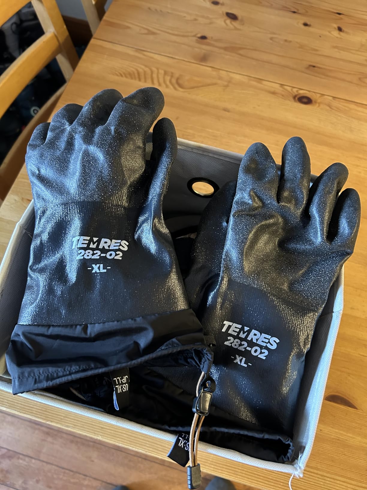 SHOWA TEMRES 282-02 Waterproof Insulated Winter Work Gloves, Breathable Polyurethane, Integrated Drawstring Gaiter Snow Cuff, Thermal Fleece for Skiing, Ice Fishing customer photo 2