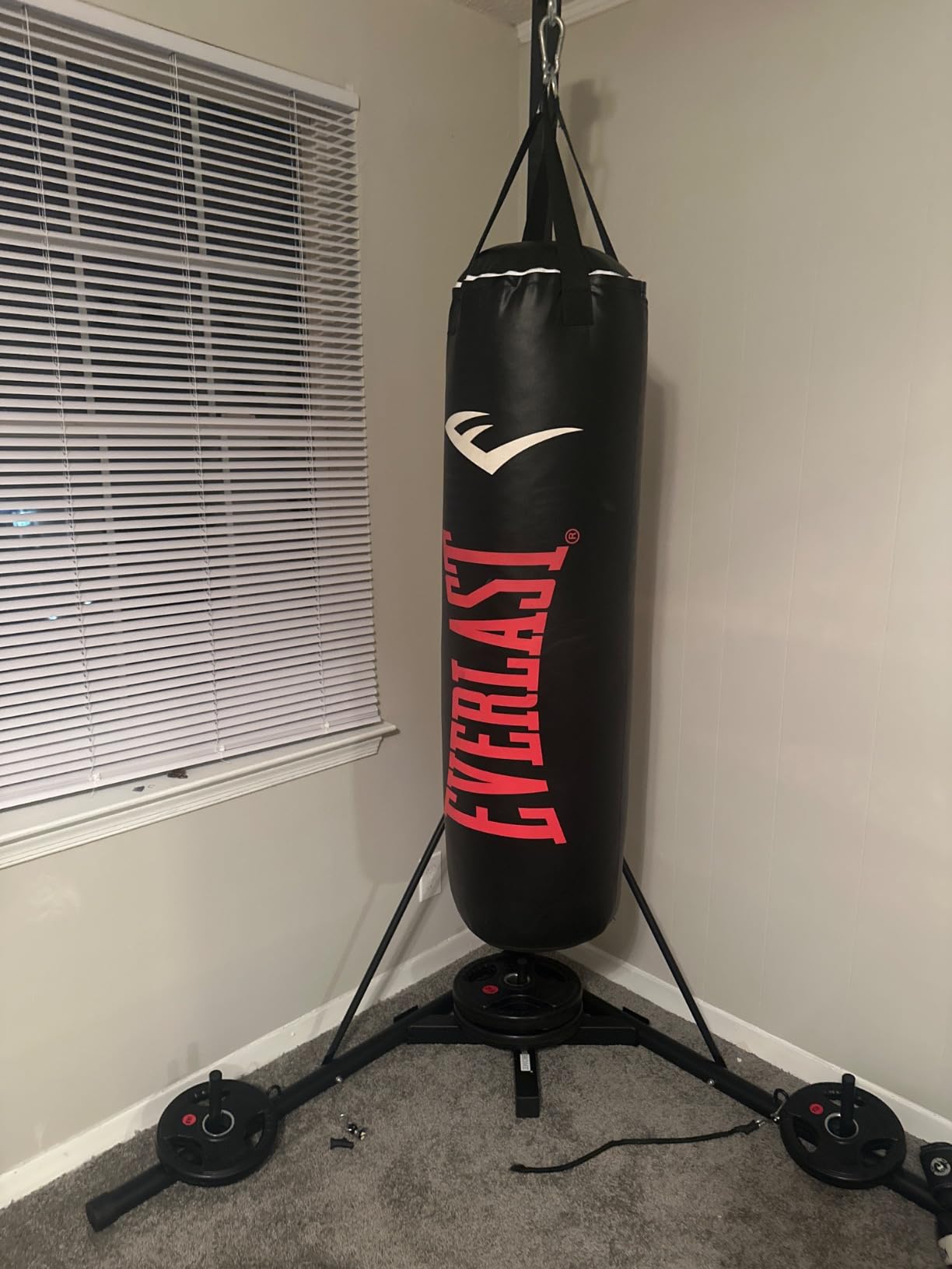 VIVOHOME Height Adjustable Foldable Heavy Duty Boxing Punching Bag Stand Steel Sandbag Rack Freestanding Up to 132 lbs for Home Fitness Stable customer photo 2