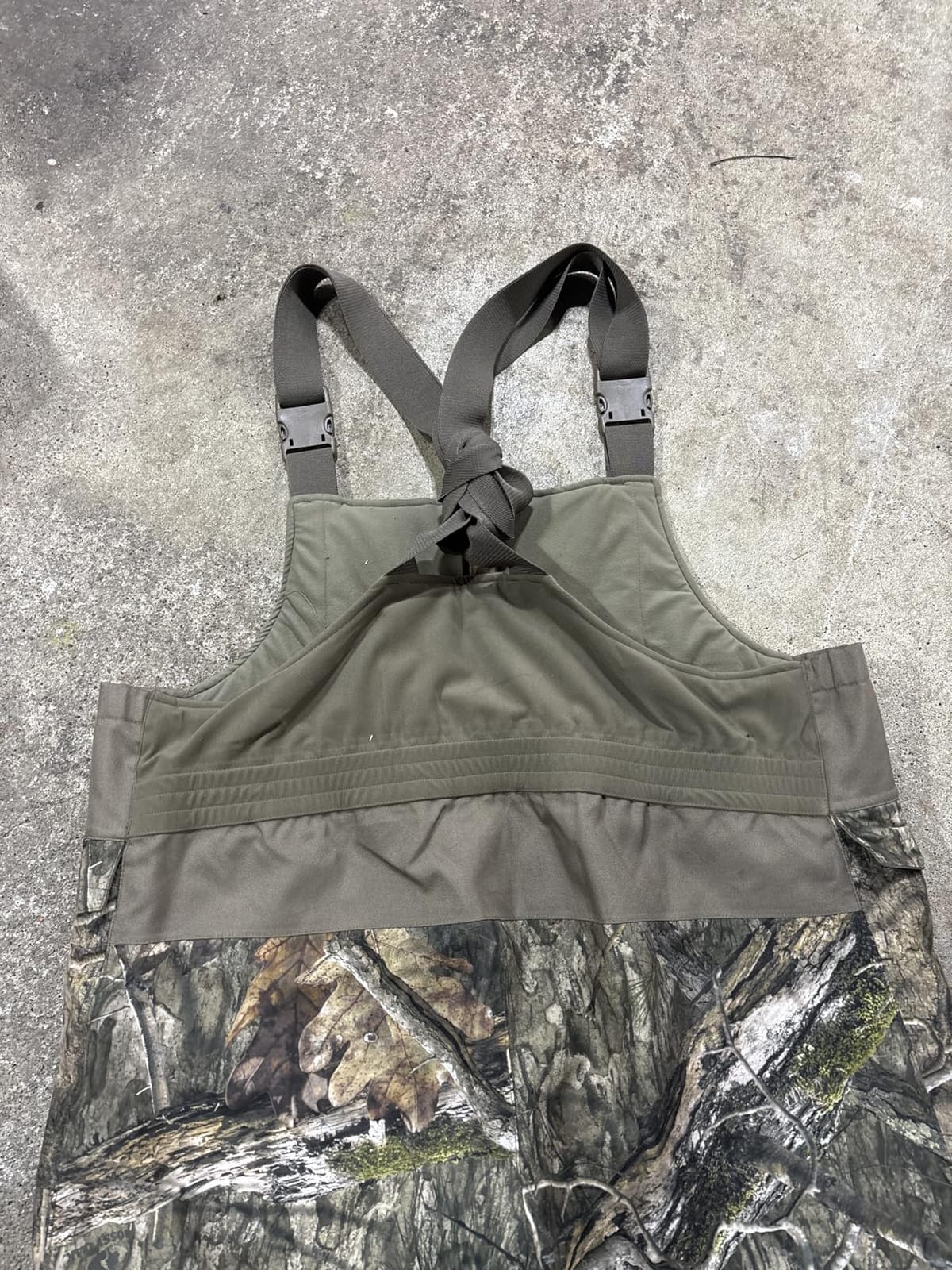 HOT SHOT Men's Elite Camo Hunting Bib, Waterproof Men's Camouflage Overalls, Insulated All-Day Cold Weather Hunting Clothes customer photo 1