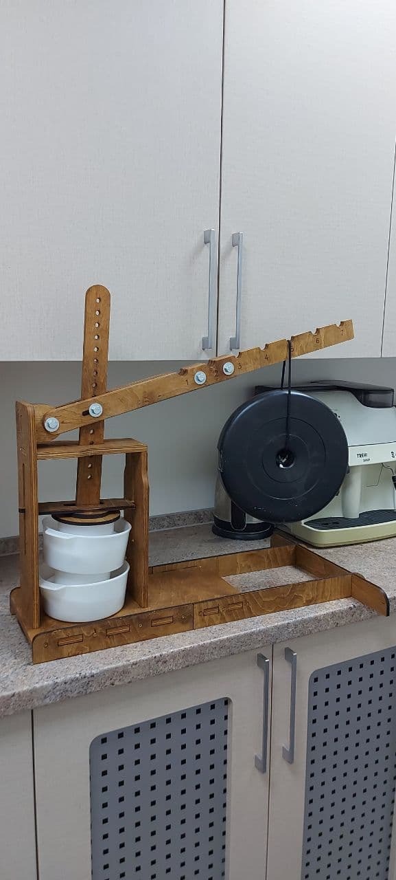 Dutch Wooden Cheese Press - Cheese Making Kit (Wooden Cheese Press with Lever and 2 Cheese Molds 1.2L)-Cheese Press for Home Cheese Making pressure up to 200 lbs customer photo 2