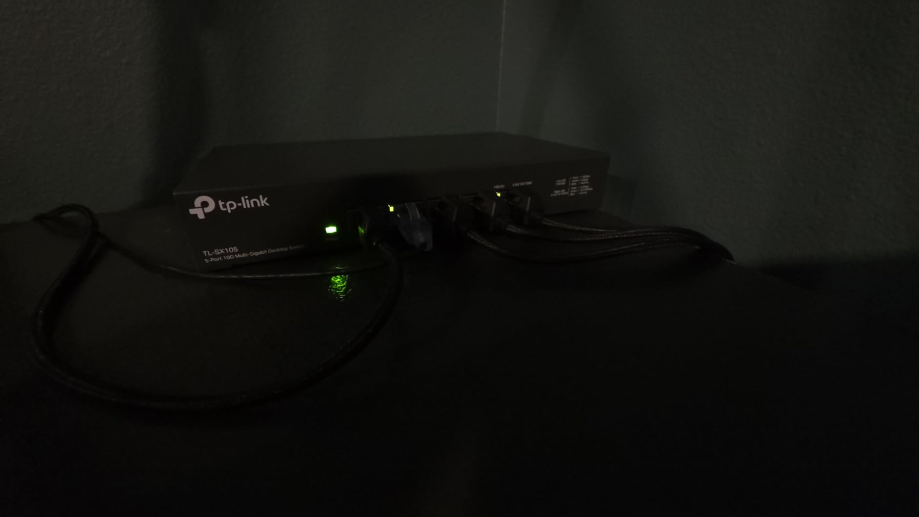 TP-Link TL-SX105, 5 Port 10G/Multi-Gig Unmanaged Ethernet Switch customer photo 1