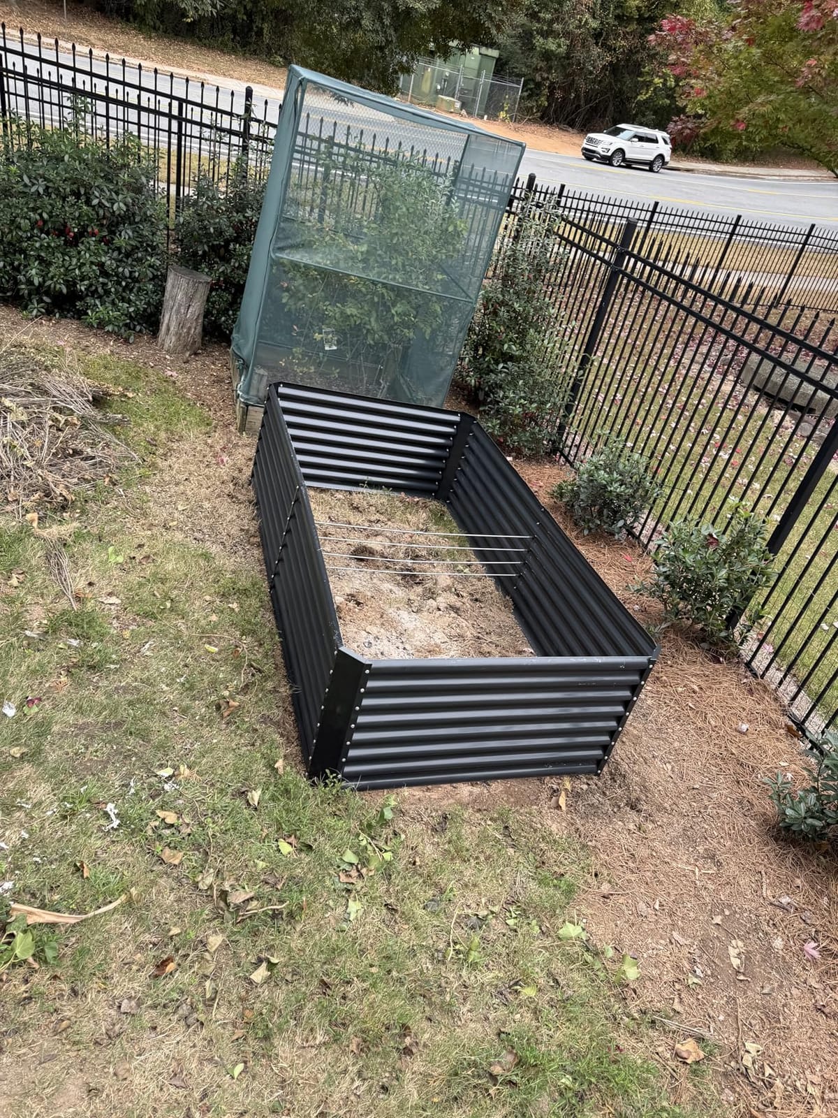 Land Guard 8×4×2 ft Galvanized Raised Garden Bed Kit, Galvanized Planter Raised Garden Boxes Outdoor, Large Metal Raised Garden Beds for Vegetables. customer photo 2