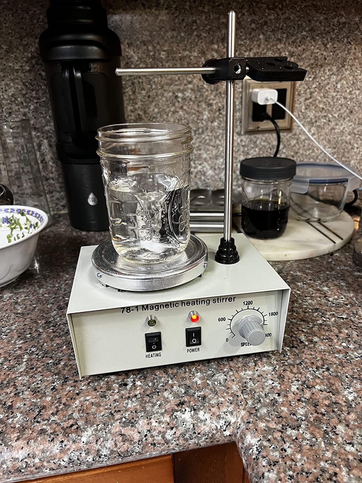 Feekoon Magnetic Stirrer Hot Plate Mixer 1000ml Stirring Capacity customer photo 1