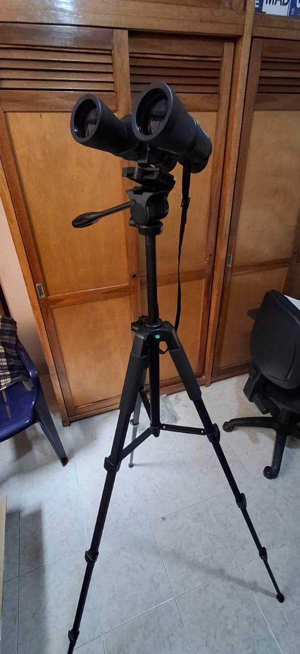 Binocular and Spotting Scope Tripod w/Binoculars Adapter and 2 QR Plates customer photo 1
