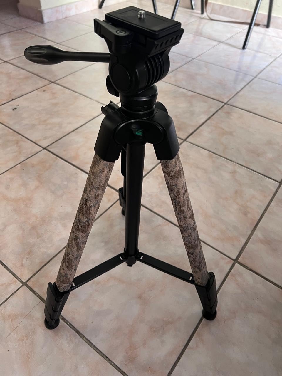 Binocular and Spotting Scope Tripod w/Binoculars Adapter and 2 QR Plates customer photo 2