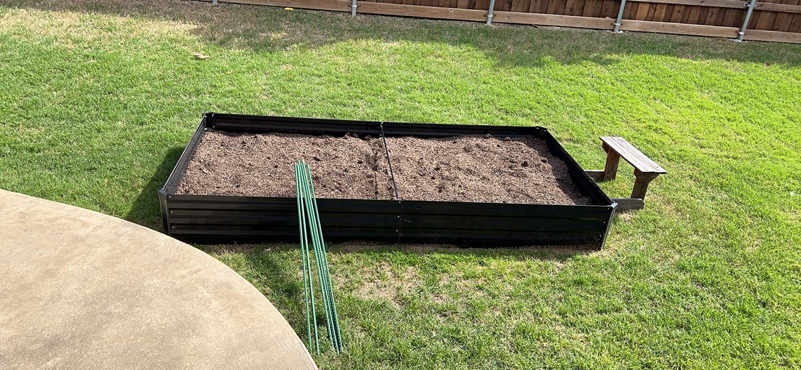 ONCEMORE Galvanized Raised Garden Bed for Vegetables Flowers Herbs, Metal Raised Garden Bed Kit with 2 PCS Tomato Cage, Gloves, Trellis Netting, Plant Labels, Plant Ties, Black 8×4×1FT customer photo 2