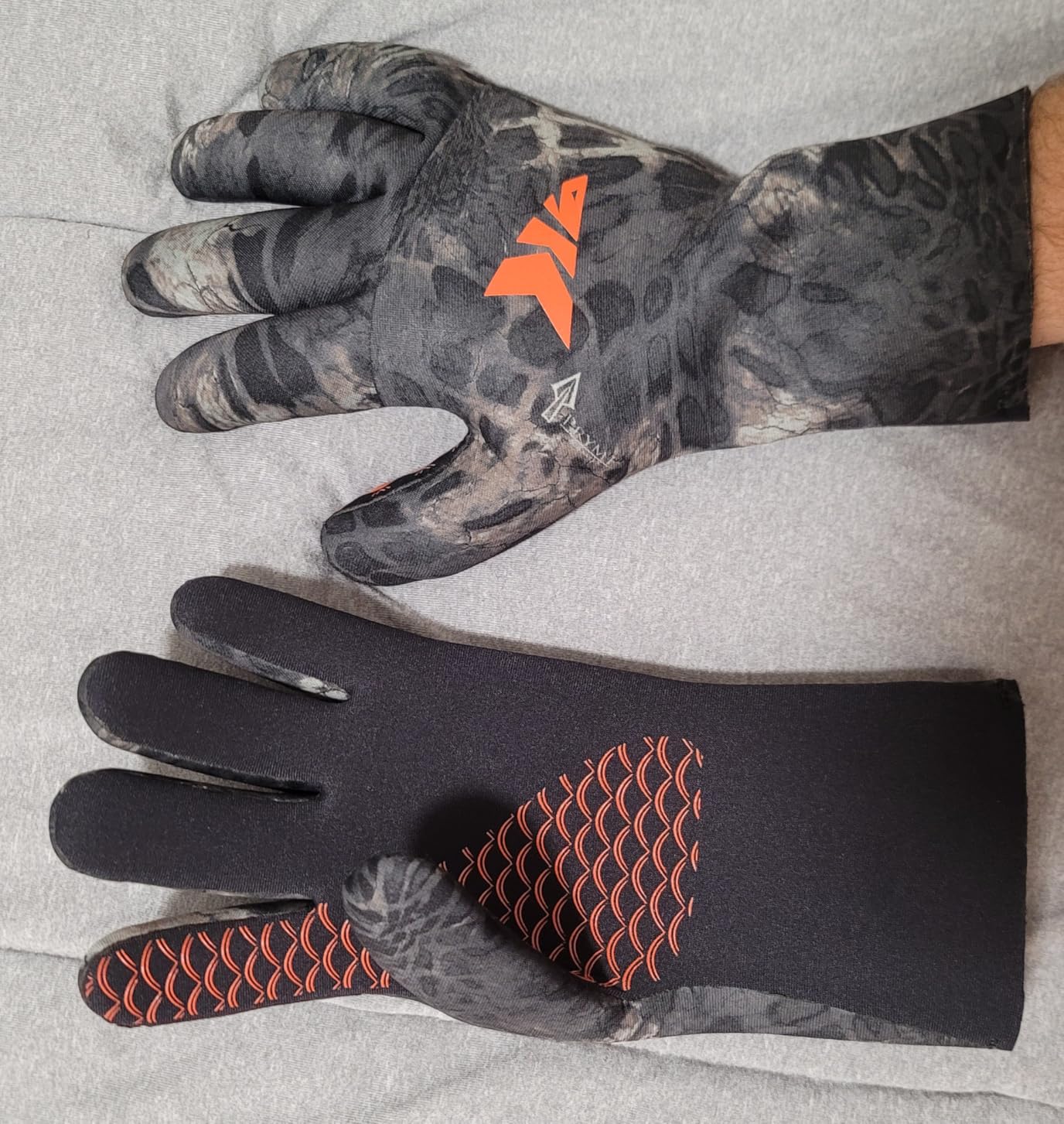 KastKing IceRiver Fishing Gloves, 100% Waterproof Gloves for Men & Women | Cold Weather Winter Gloves, Fleece-Lined for Warmth, Non-Slip Embossed Palm Grip for Ice Fishing & Outdoor Activities customer photo 2