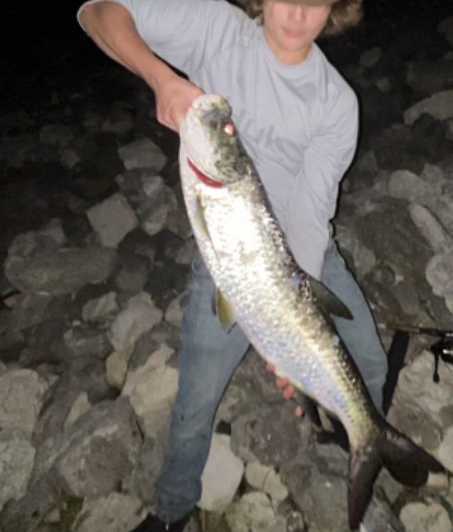 HUK Men's Pursuit Vented Long Sleeve Fishing Shirt (+30 UPF) customer photo 2