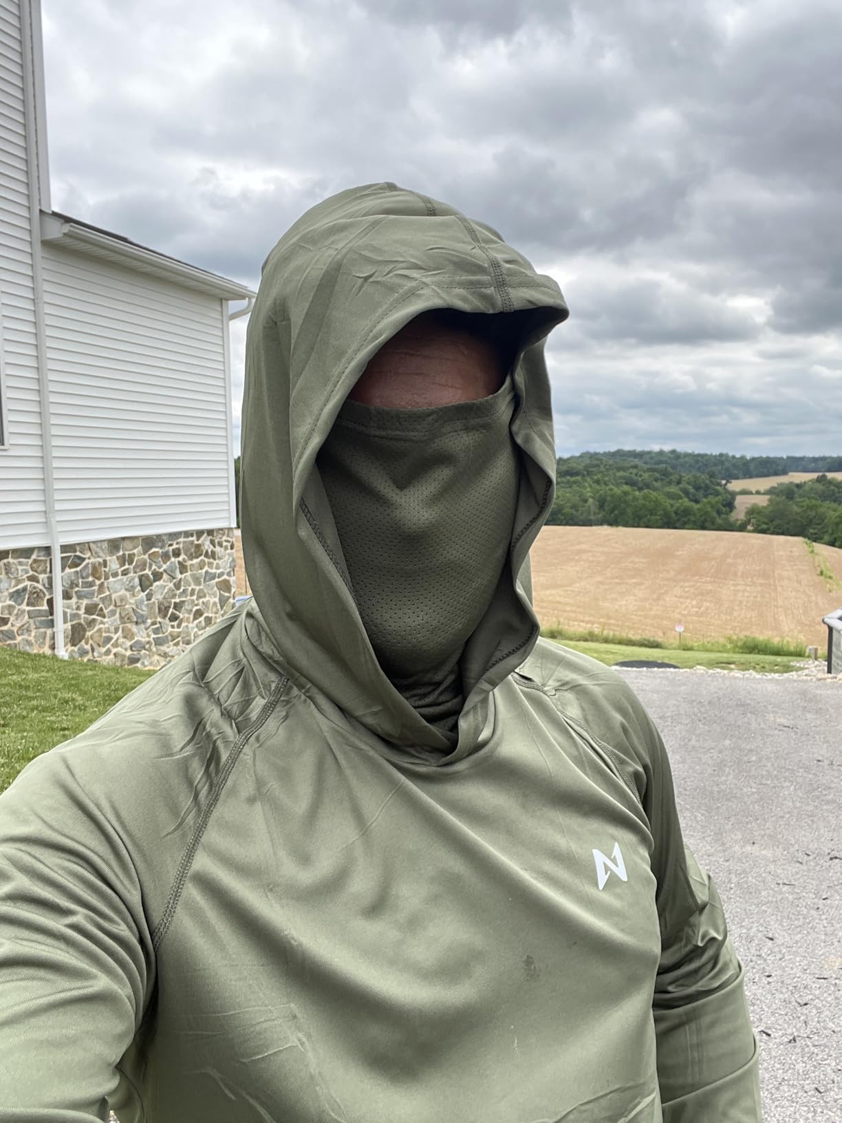 isnowood Mens UPF 50+ Sun Hoodie Long Sleeve Fishing Shirt with Face Mask customer photo 2