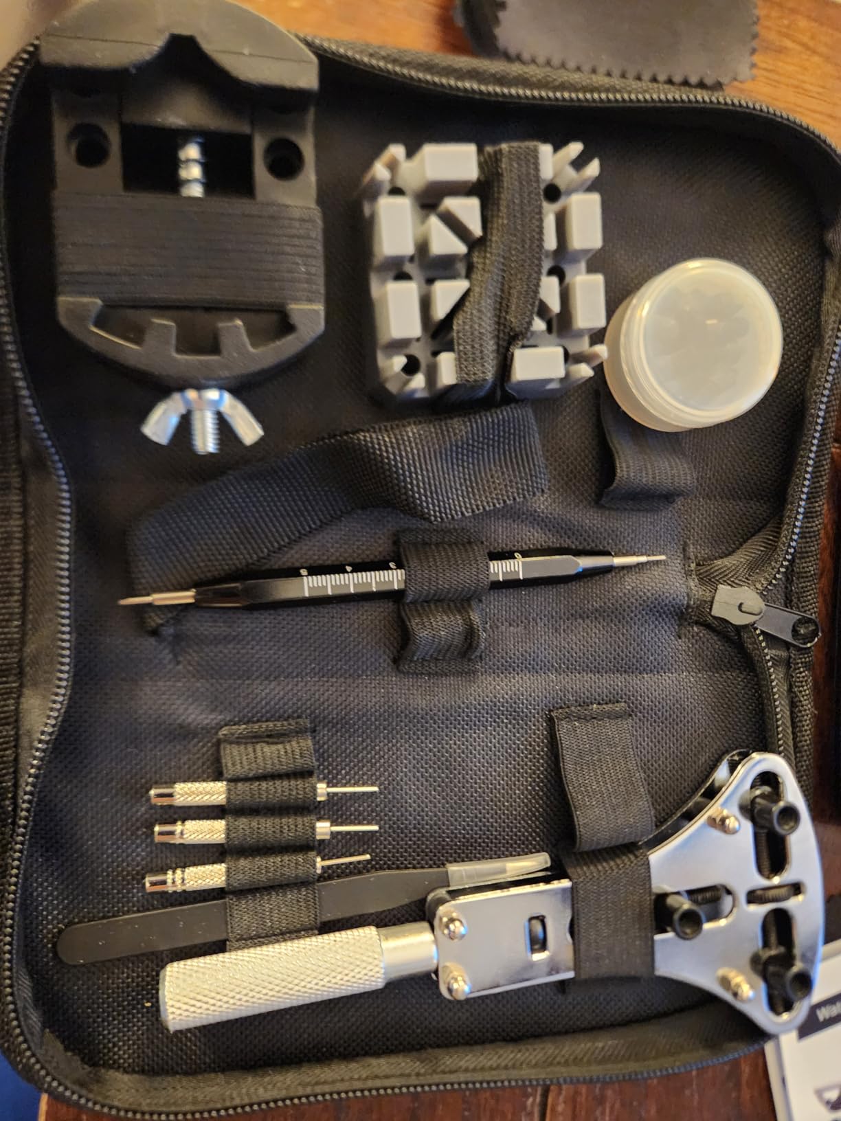 Watch Repair Kit, GLDCAPA Professional Watch Battery Replacement Kit, Watch Repair Tools with Carrying Case, Watch Link Removal Tool Kit, Watch Case Opener, Watch Press Set with 60pcs Watch Battery customer photo 2