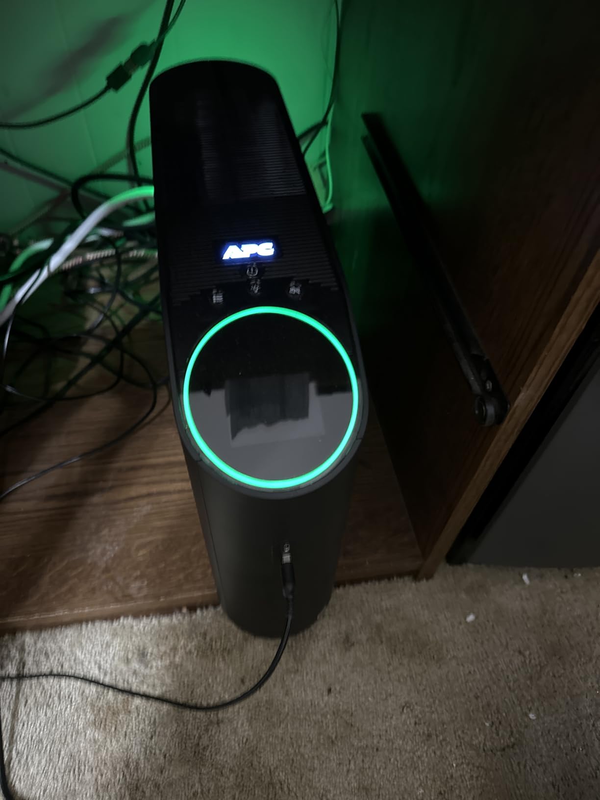 APC Back-UPS Pro Gaming UPS 1500VA/900W Pure Sine Wave UPS, BGM1500B-US customer photo 2