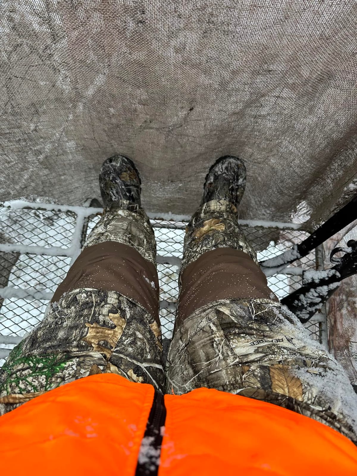 TIDEWE Hunting Bibs Heated for Men with Battery, Waterproof Insulated Bibs for Hiking Skiing Ice Fishing customer photo 2