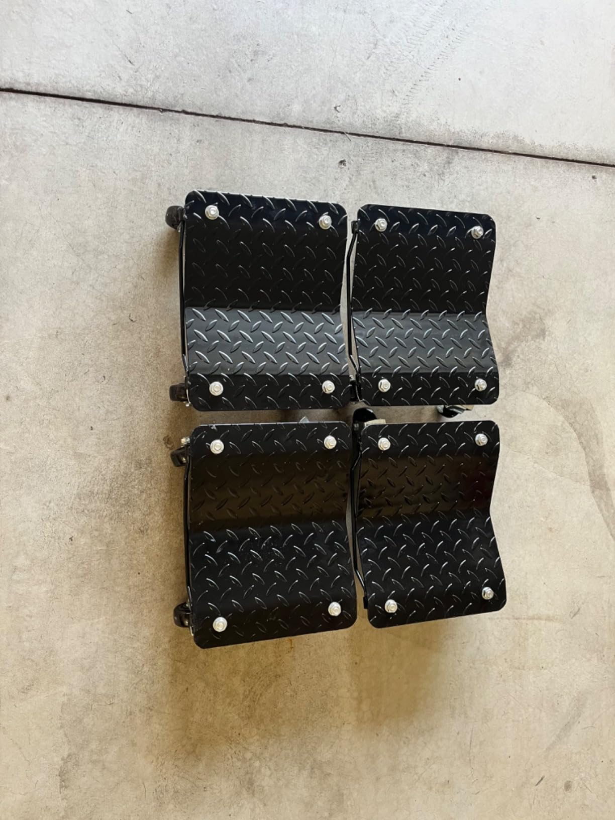 VEVOR Wheel Dolly, 3000 lbs Car Moving Dolly, Wheel Dolly Car Tire Stake Set of 2 Piece, Heavy-Duty Car Tire Dolly Cart Moving Cars, Trucks, Trailers, Motorcycles, and Boats customer photo 2