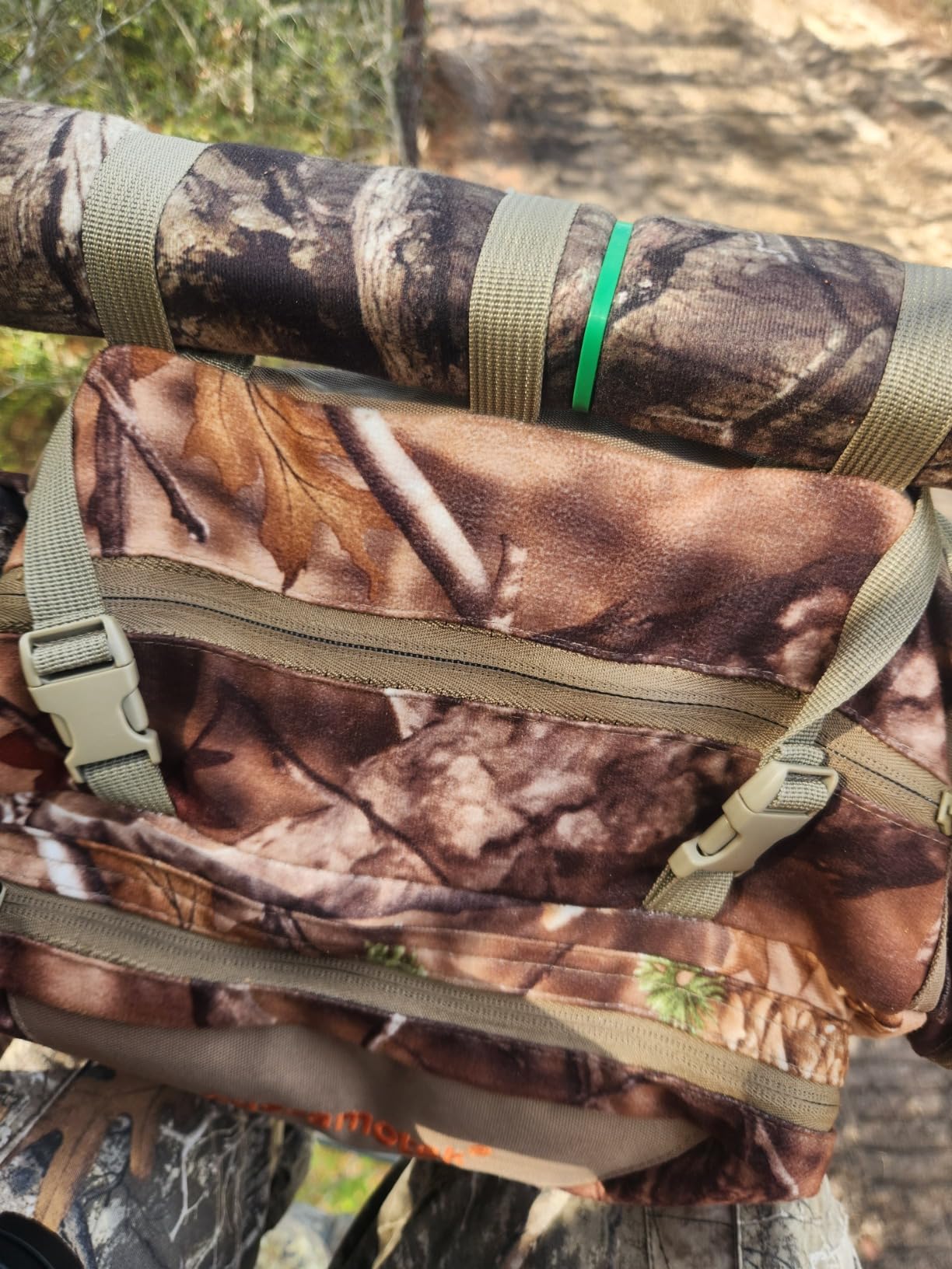 AUSCAMOTEK Camouflage Hanging Bag for Treestand Platform Saddle Hunting - Camo Fanny Pack for Hunting Accessories and Storage with Expandable Compartments and Water Holder customer photo 2