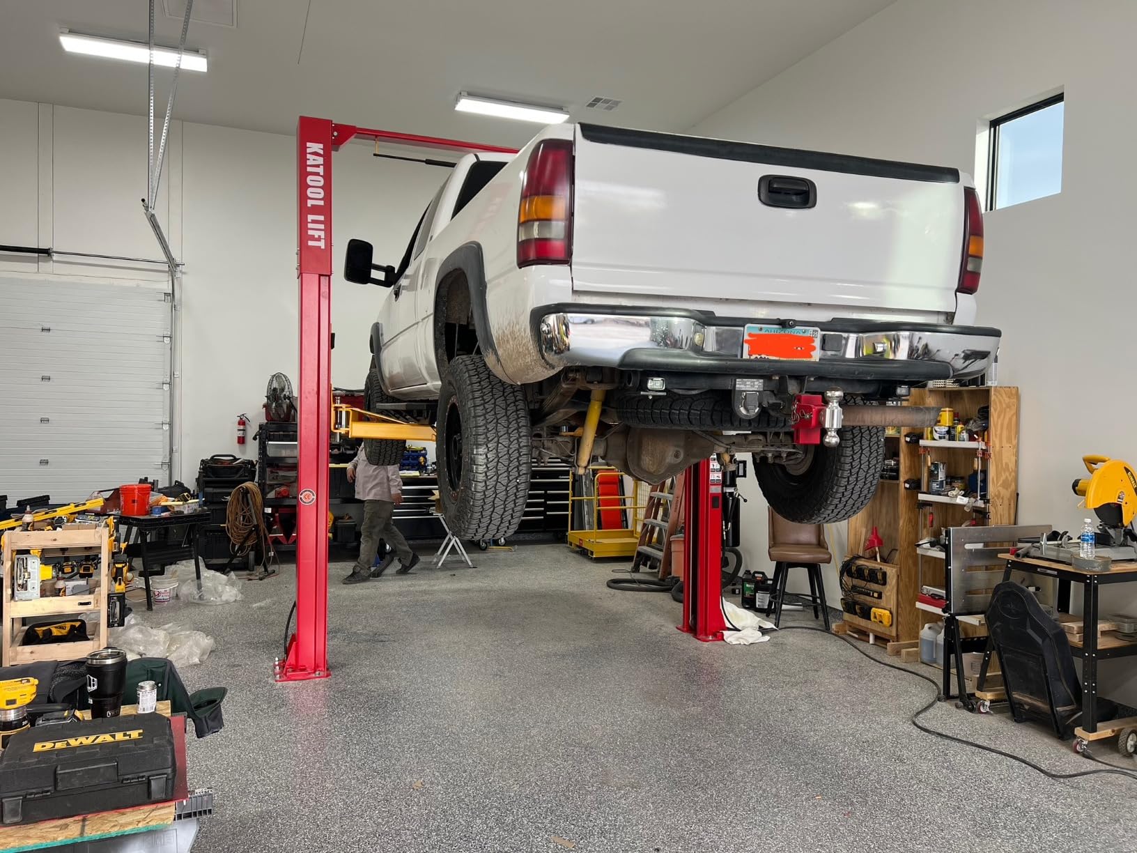 ME 11000lbs Double S Design 2 Post Lift Car Lift Automotive Lift customer photo 1