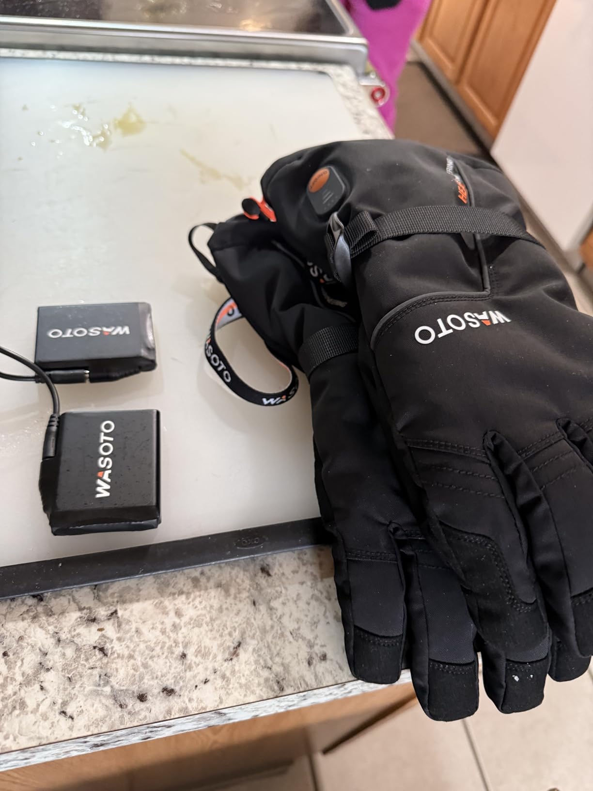 WASOTO Heated Gloves for Men Women Heated Ski Gloves | 7.4V Battery 22.2WH Rechargeable Touchscreen Waterproof Electric Heated Fishing Gloves for Winter Work Skiing Raynaud Riding customer photo 2