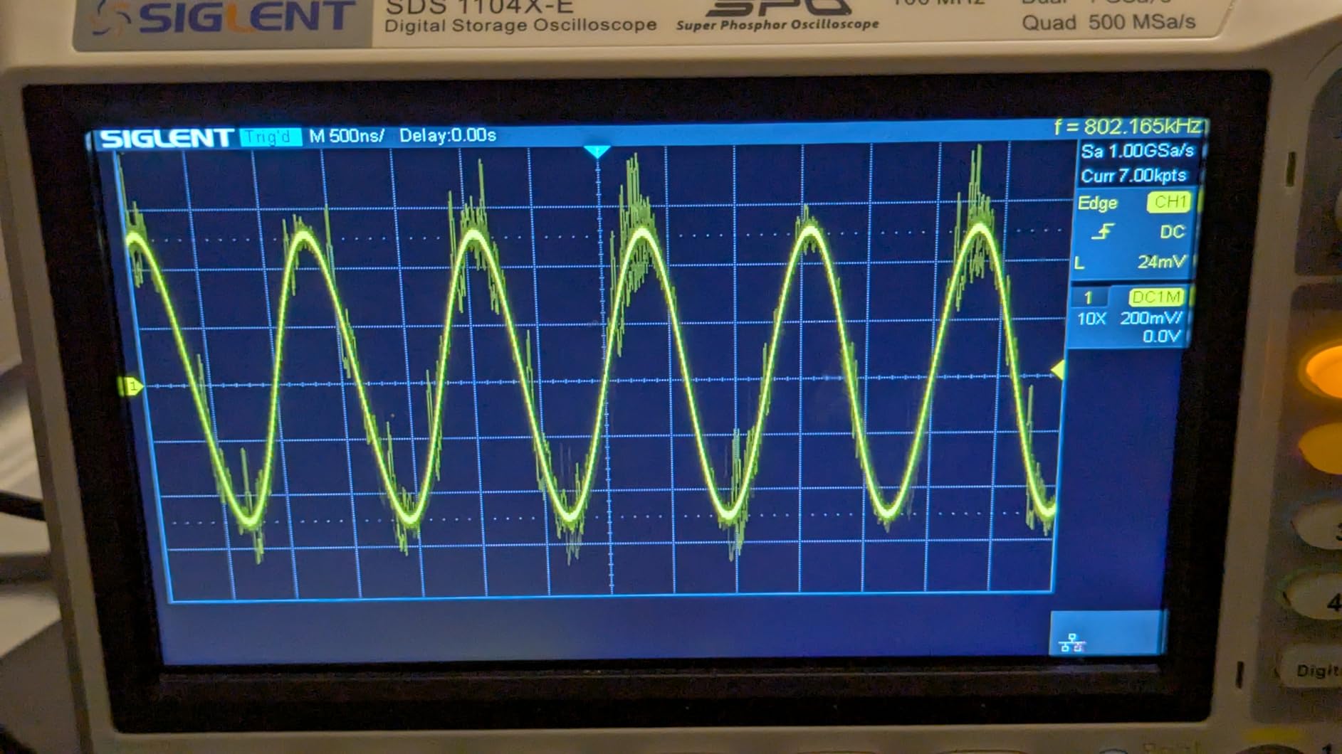 OWON Waveform Generator, 60MHz Bandwidth,300MSa/s Sampling Rate, 14 bits Vertical Resolution, 8K Waveform Length, 5 Basic Waveforms, 160 built-in Arbitrary Waveforms, with 3.6IN LCD Display DGE1060 customer photo 2