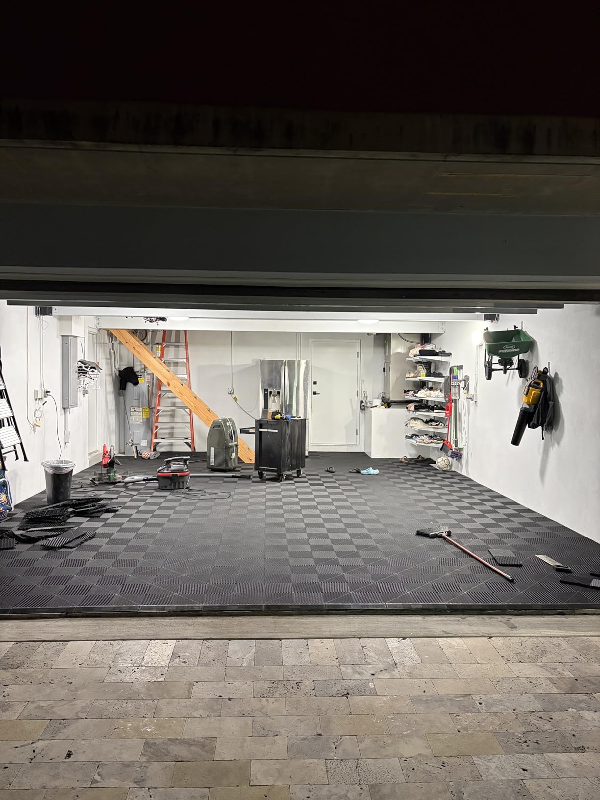 Interlocking Garage Floor Tiles, Rigid Drainage 16