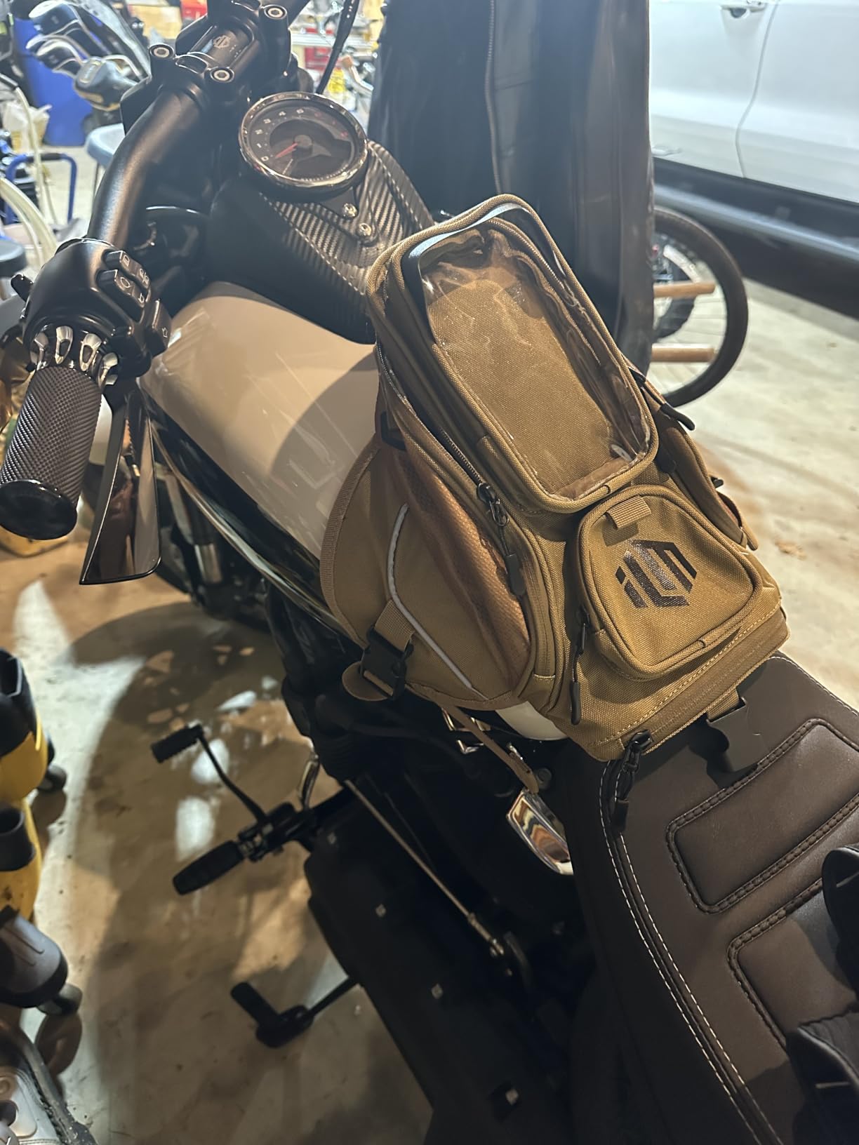 ILM Motorcycle Tank Bag Magnetic Waterproof Touch Screen Phone Pouch BT01 customer photo 1