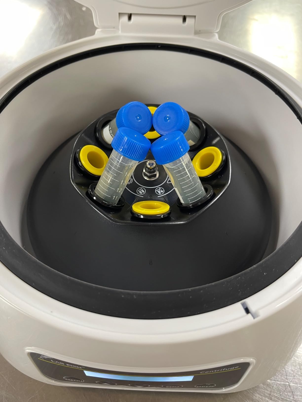 LAB FISH LC-400 PRP Centrifuge, 8x2/5/10ml & 4x15ml Tubes customer photo 1