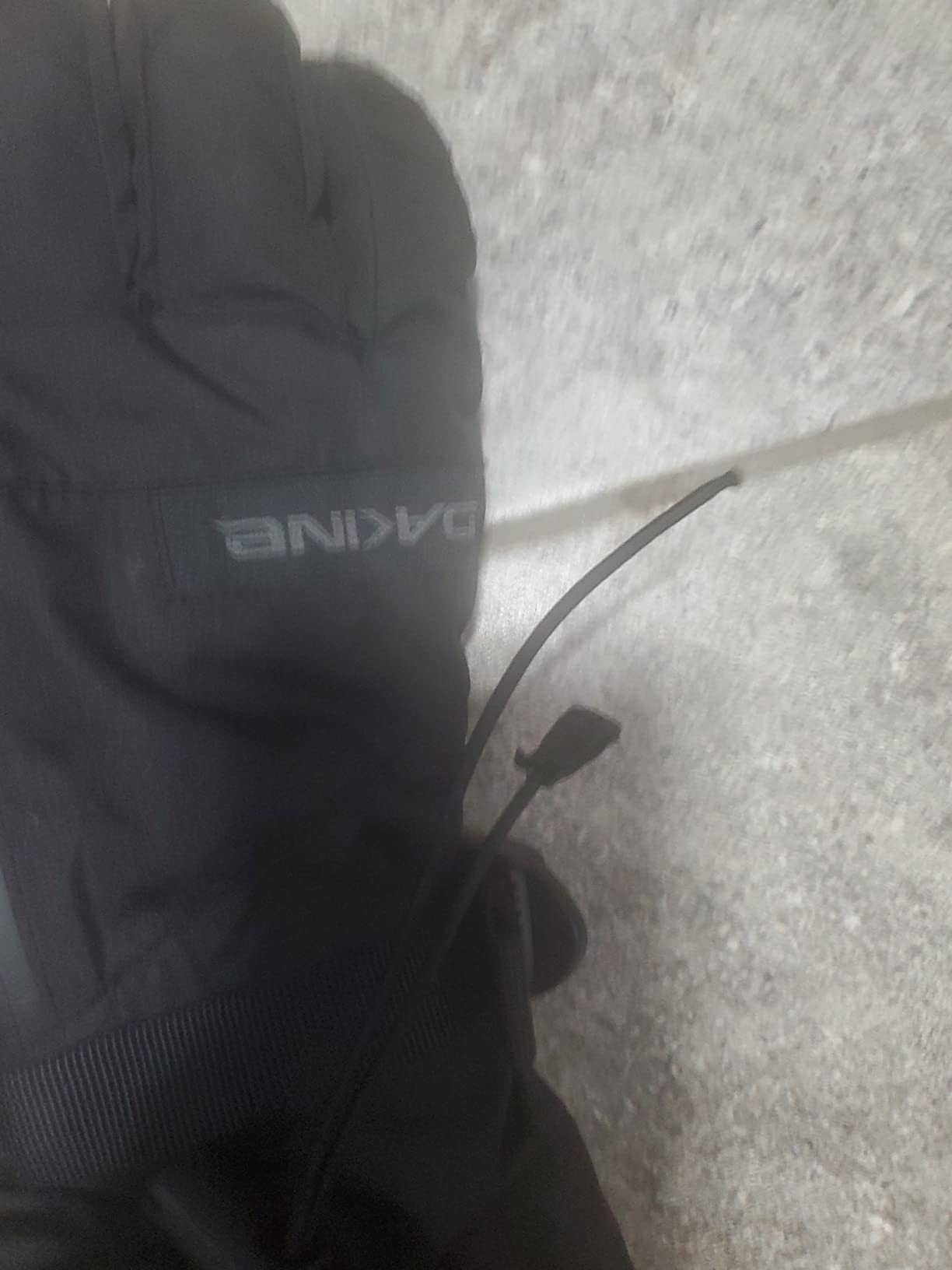 Dakine Mens Titan Gore-Tex Snow Glove customer photo 2
