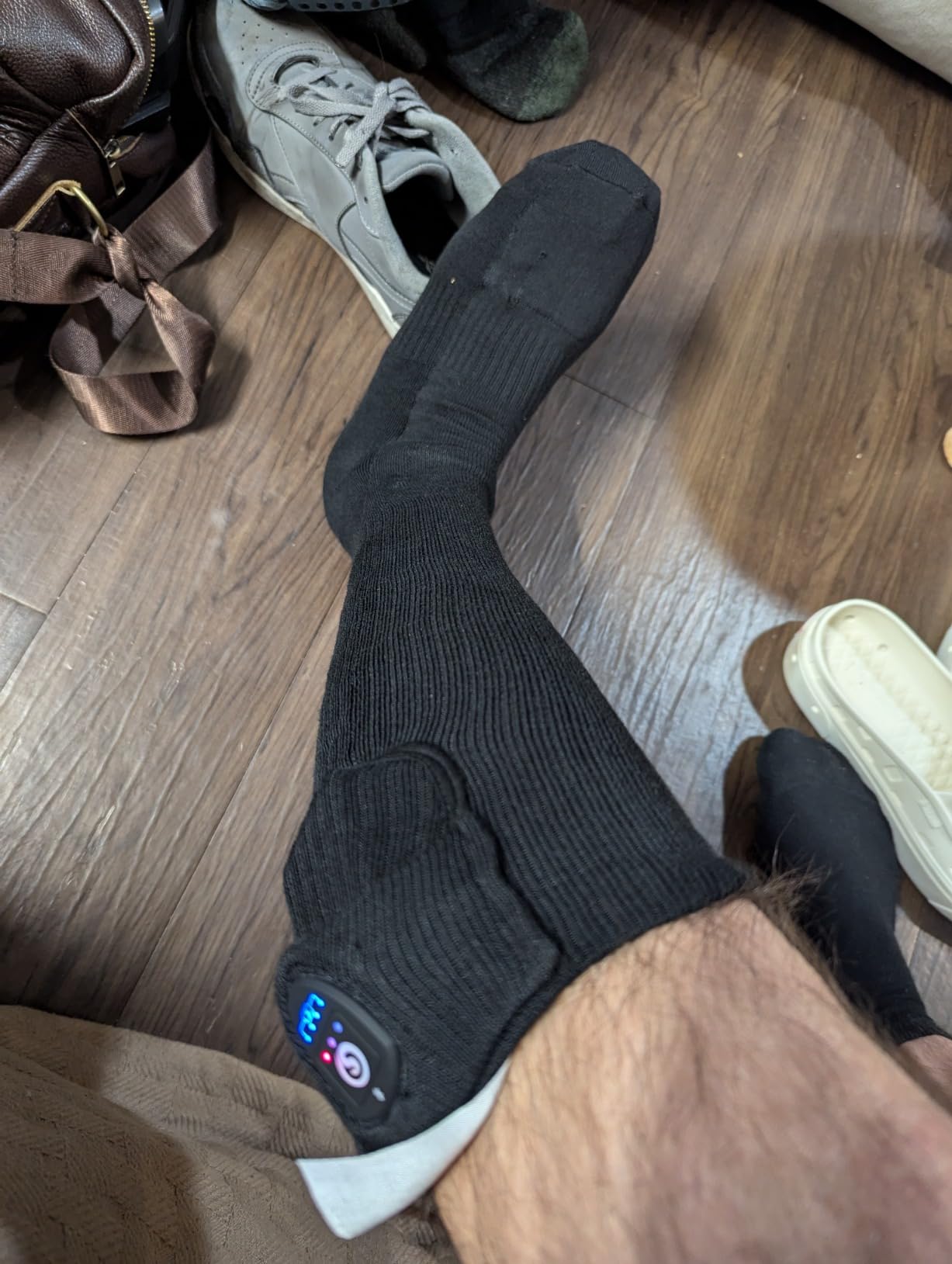 SAVIOR HEAT Heated Socks for Men Women, APP Control Rechargeable Ski Socks | 7.4V, 3-10 Hours, Washable customer photo 1