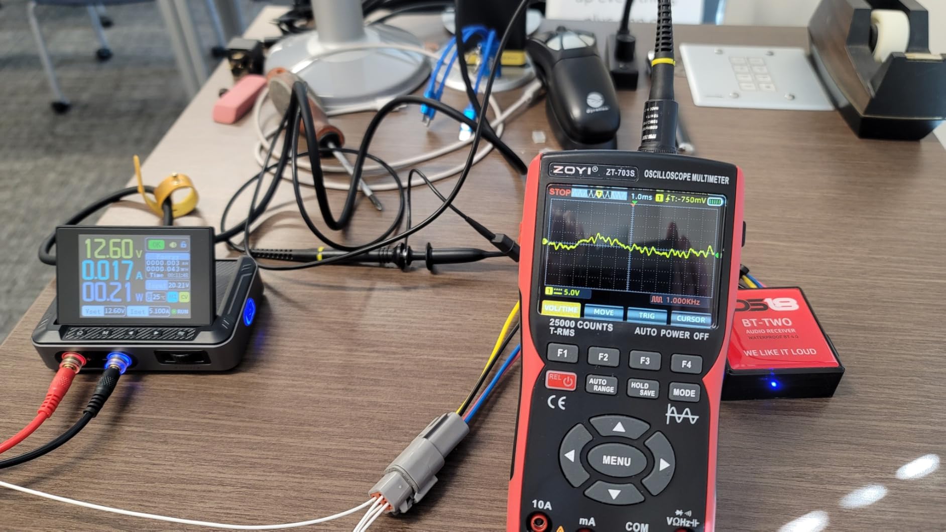 FNIRSI DPS-150 DC Power Supply Variable 30V 5A, 4-Digit IPS Flip Display customer photo 2