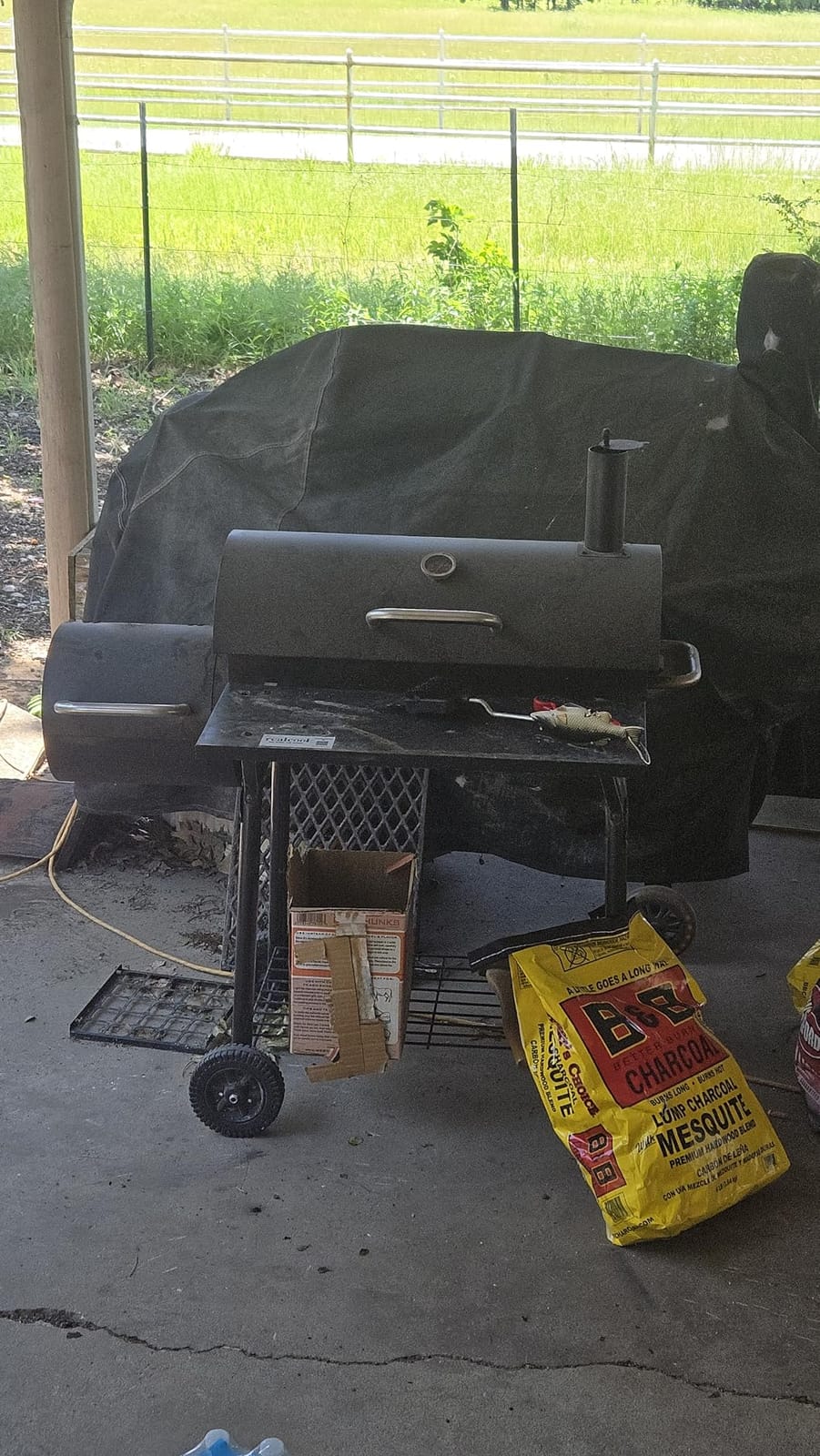 Realcook Charcoal Grills with Offest Smoker: Spacious Barrel Charcoal Grill customer photo 2