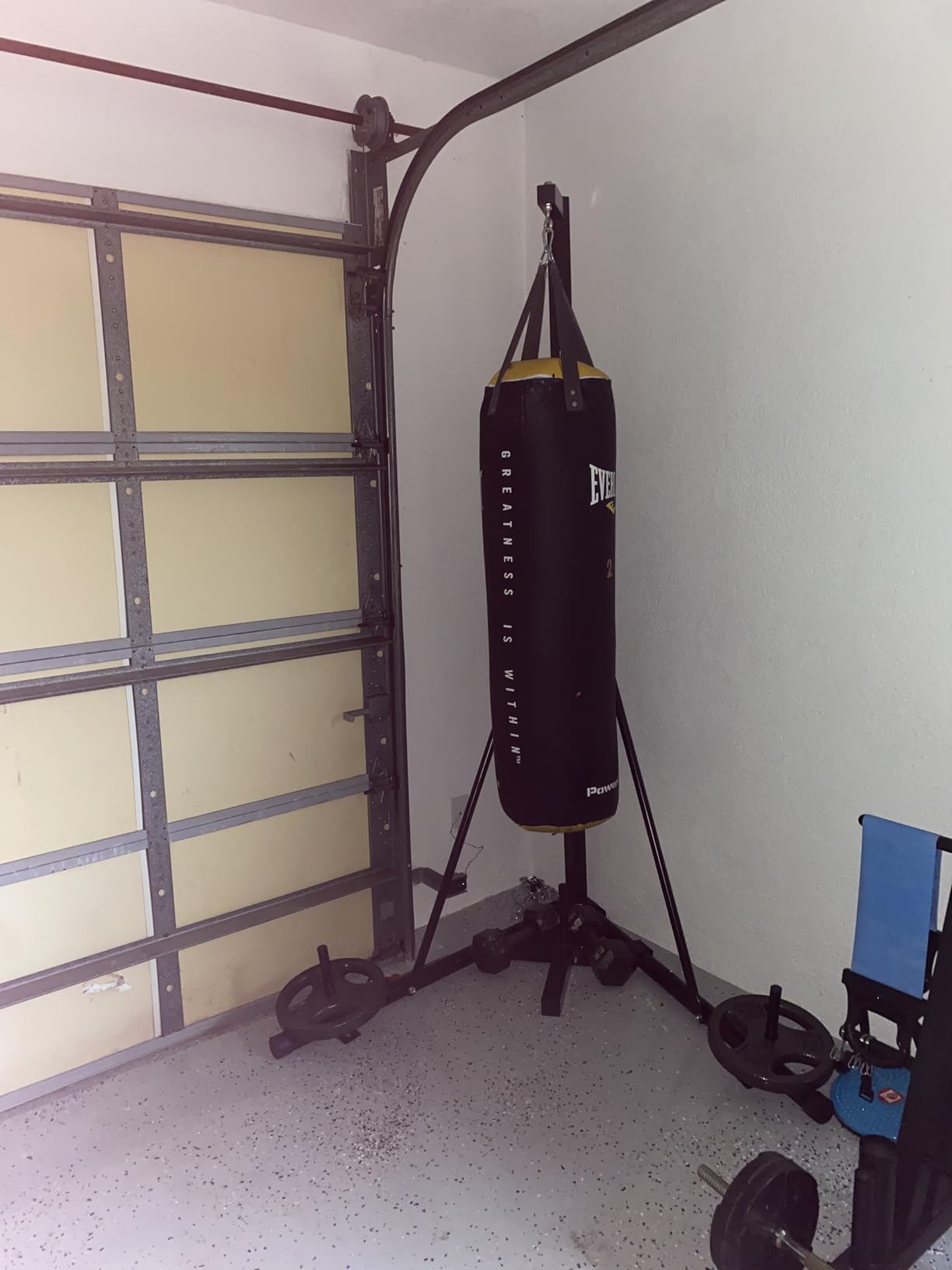 TLSUNNY Height Adjustable Heavy Duty Punching Bag Stand, Stand Only customer photo 2